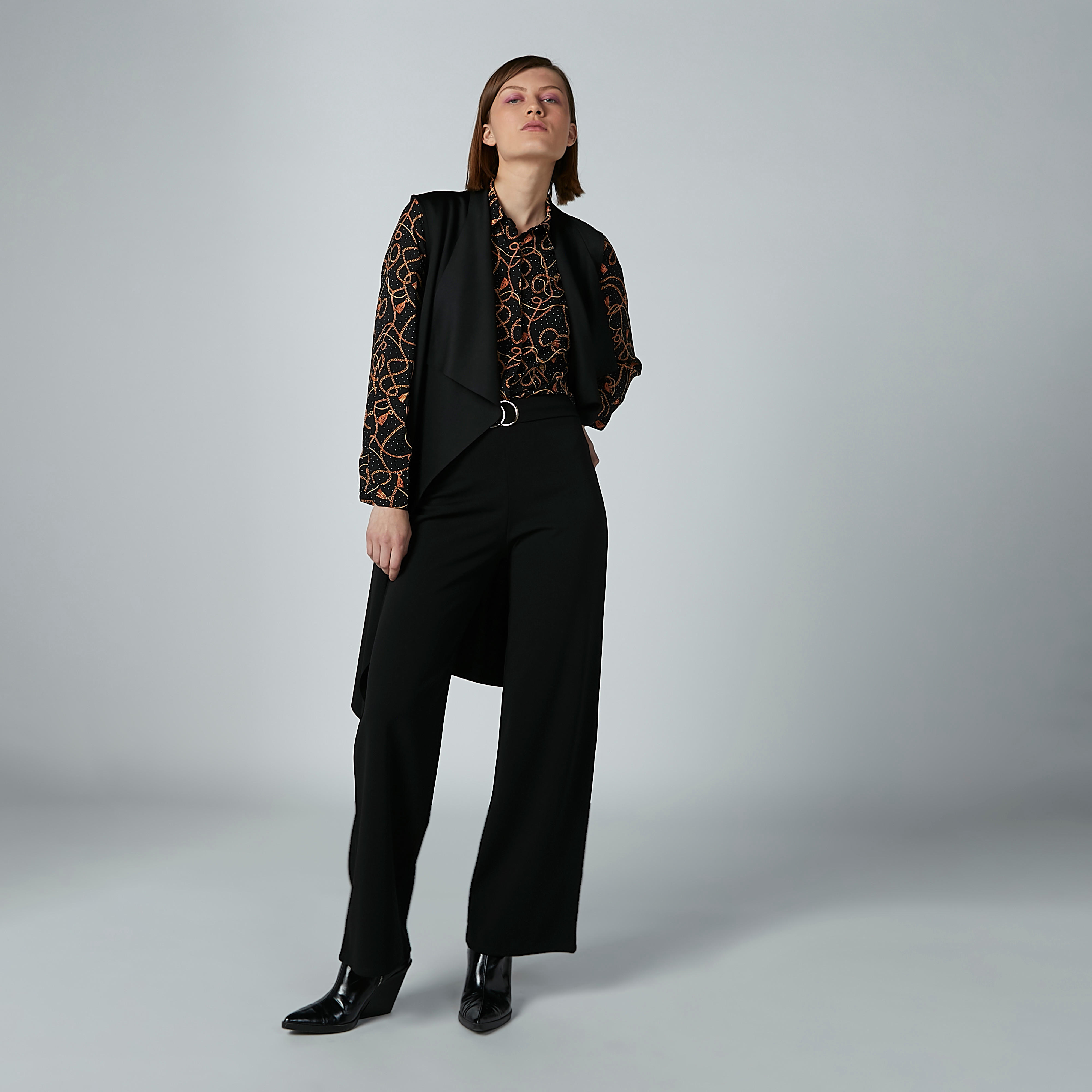 قميص بأكمام طويلة وياقة واسعة وطبعات-women-clothing-shirtsandblouses-shirts-image-3