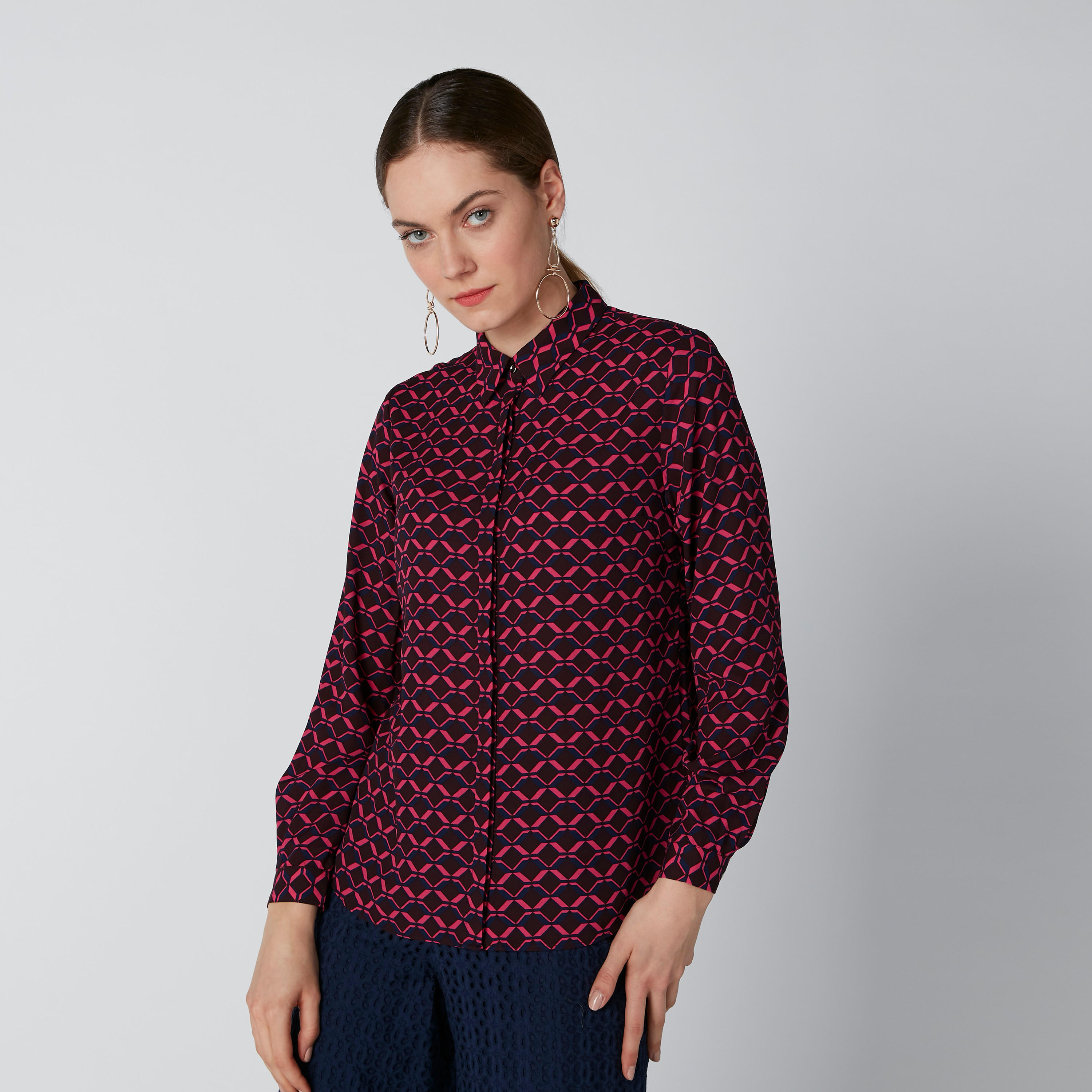 قميص بأكمام طويلة وطبعات-women-clothing-shirtsandblouses-shirts-image-3