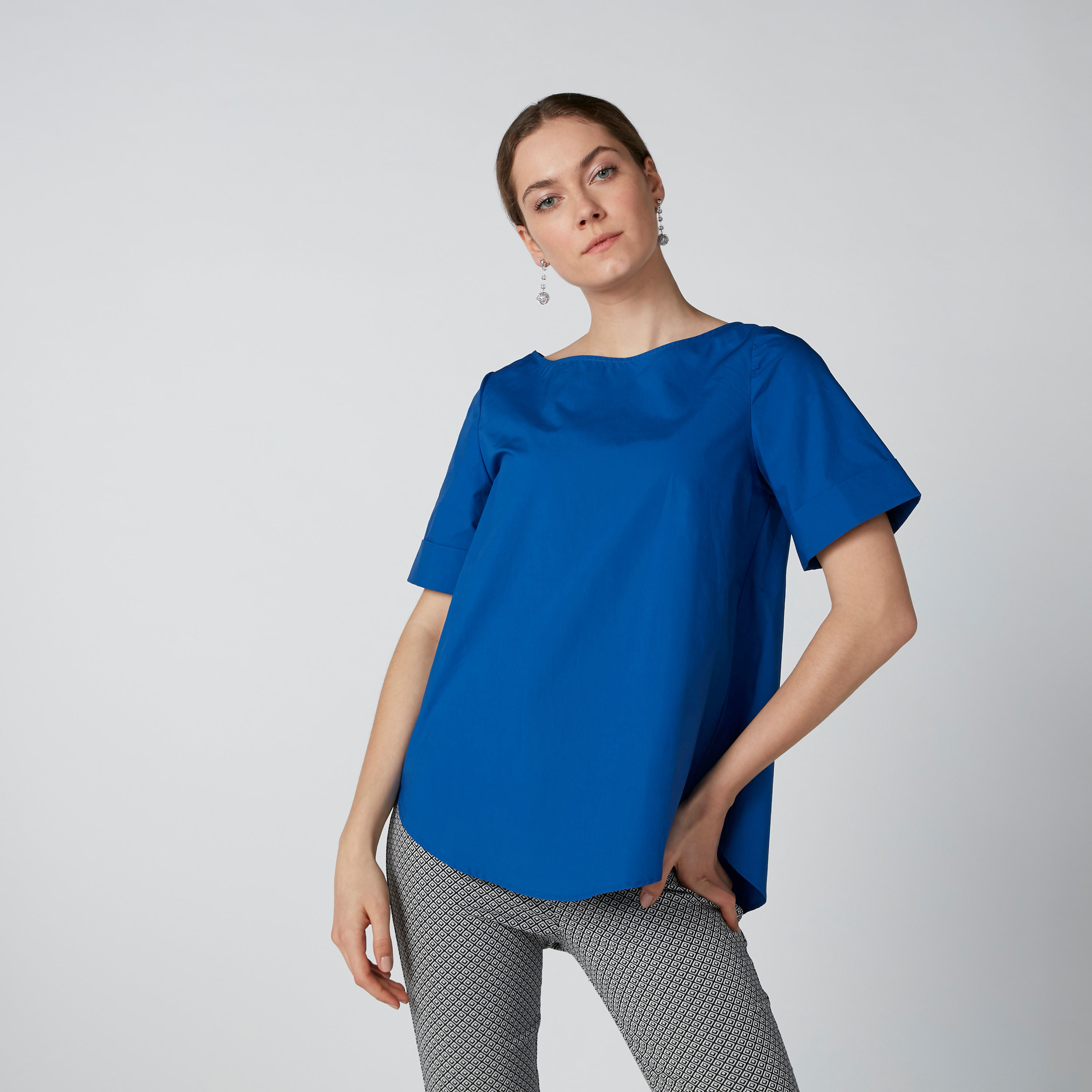 بلوزة بقصّة عادية وياقة قارب وأكمام قصيرة-women-clothing-shirtsandblouses-blouses-image-3