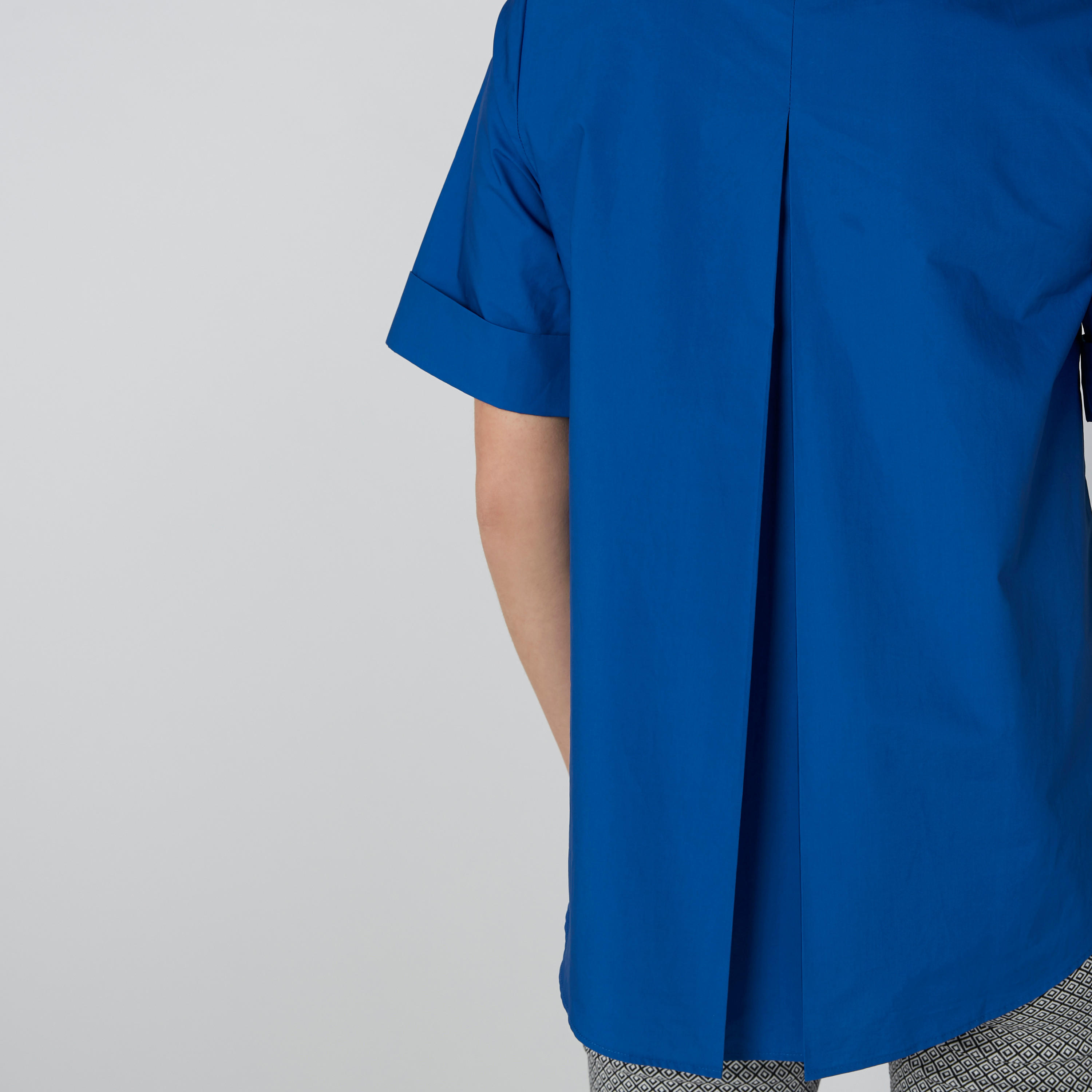 بلوزة بقصّة عادية وياقة قارب وأكمام قصيرة-women-clothing-shirtsandblouses-blouses-image-5