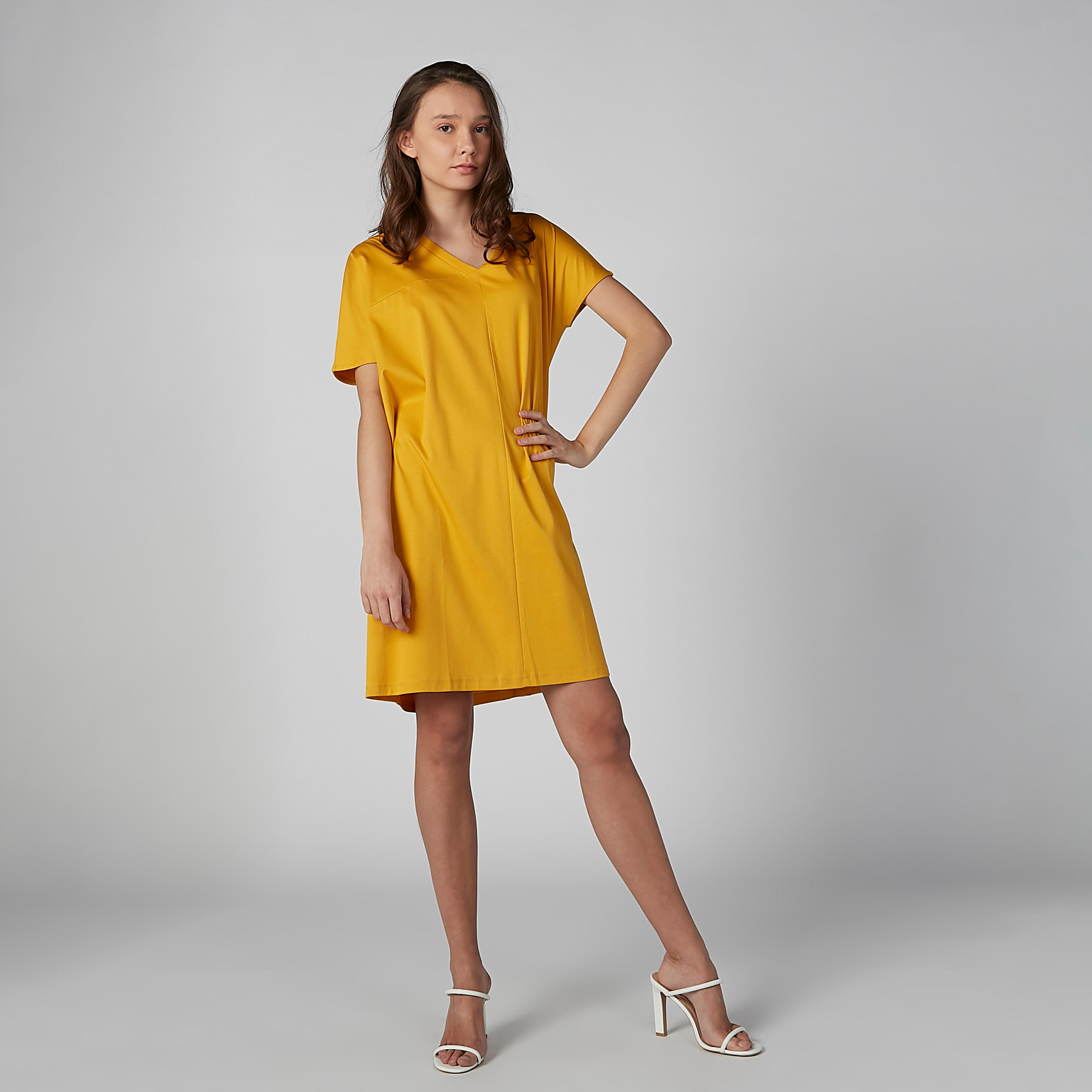 Solid Tunic with V-neck and Short Sleeves-women-clothing-shirtsandblouses-blouses-image-2