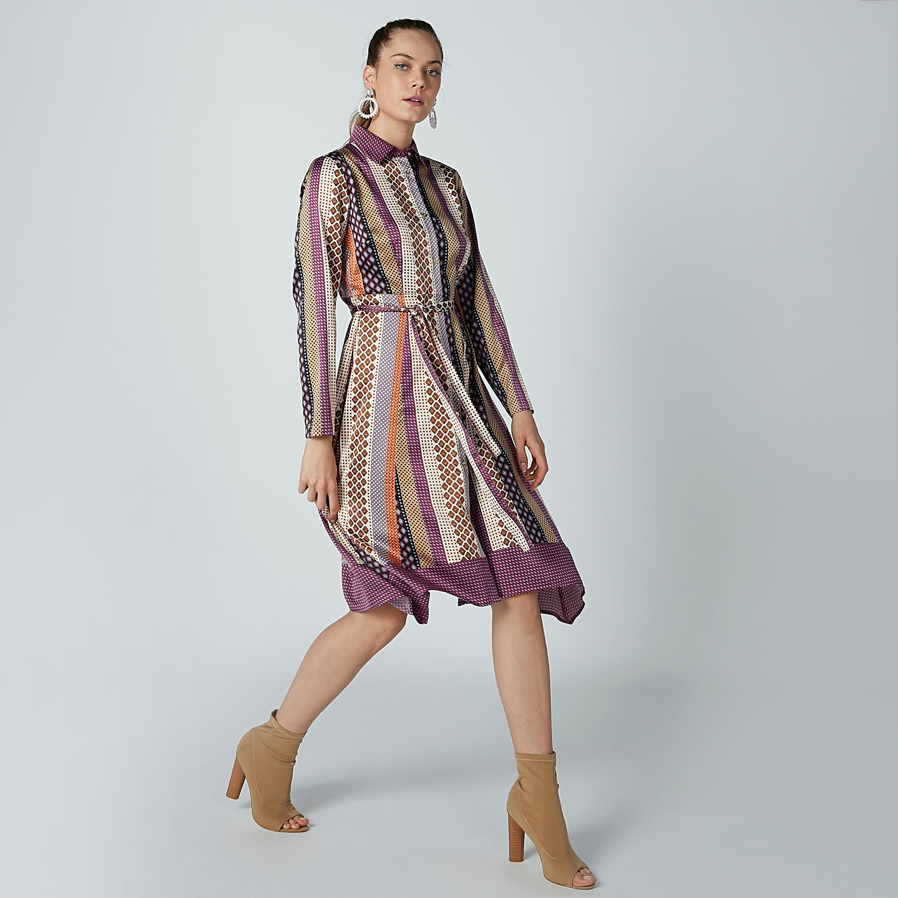 فستان قميص متوسط الطول بأكمام طويلة وأربطة وطبعات-women-clothing-dresses-image-4