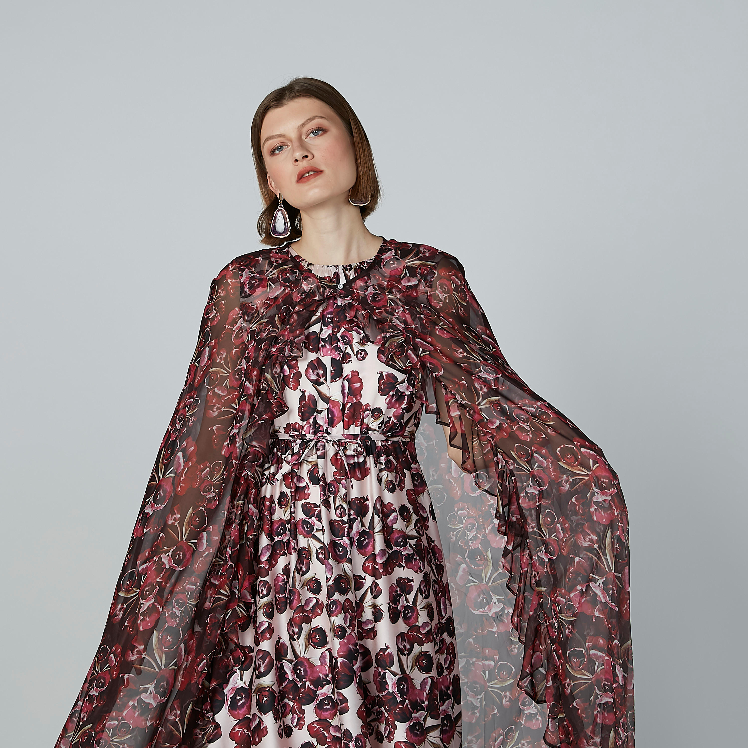 سترة كايب فضفاضة برباط وتفاصيل كشكش وطبعات-women-clothing-cardigansandjumpers-jumpers-image-1