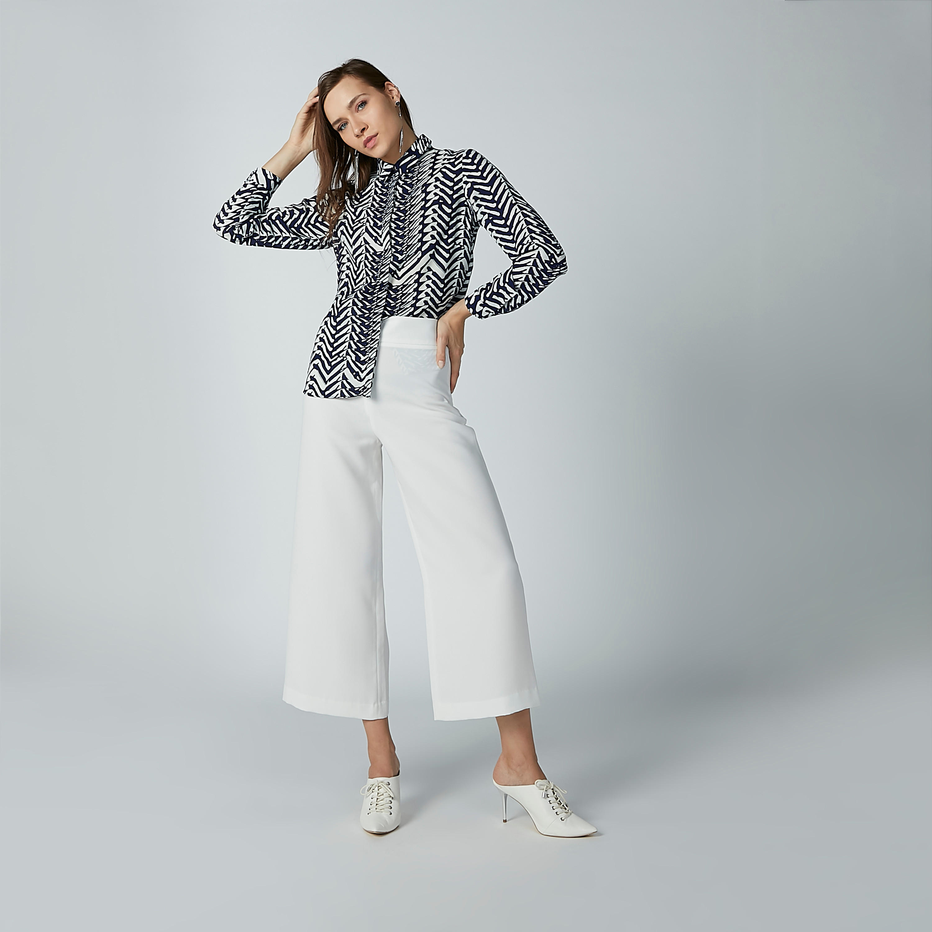 قميص بأكمام طويلة وأزرار مخفيّة وطبعات-women-clothing-shirtsandblouses-shirts-image-2