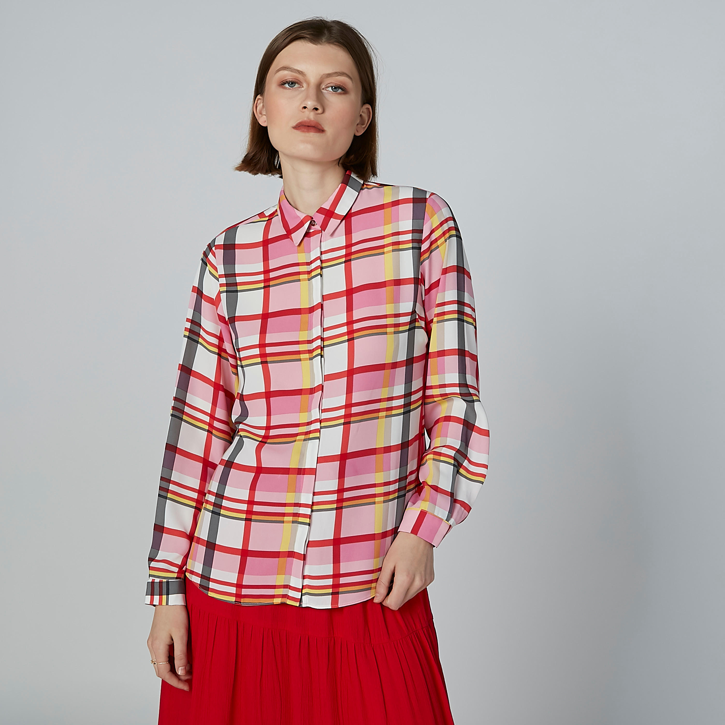 قميص كاروهات بأكمام طويلة وأزرار غير مرئية-women-clothing-shirtsandblouses-shirts-image-5