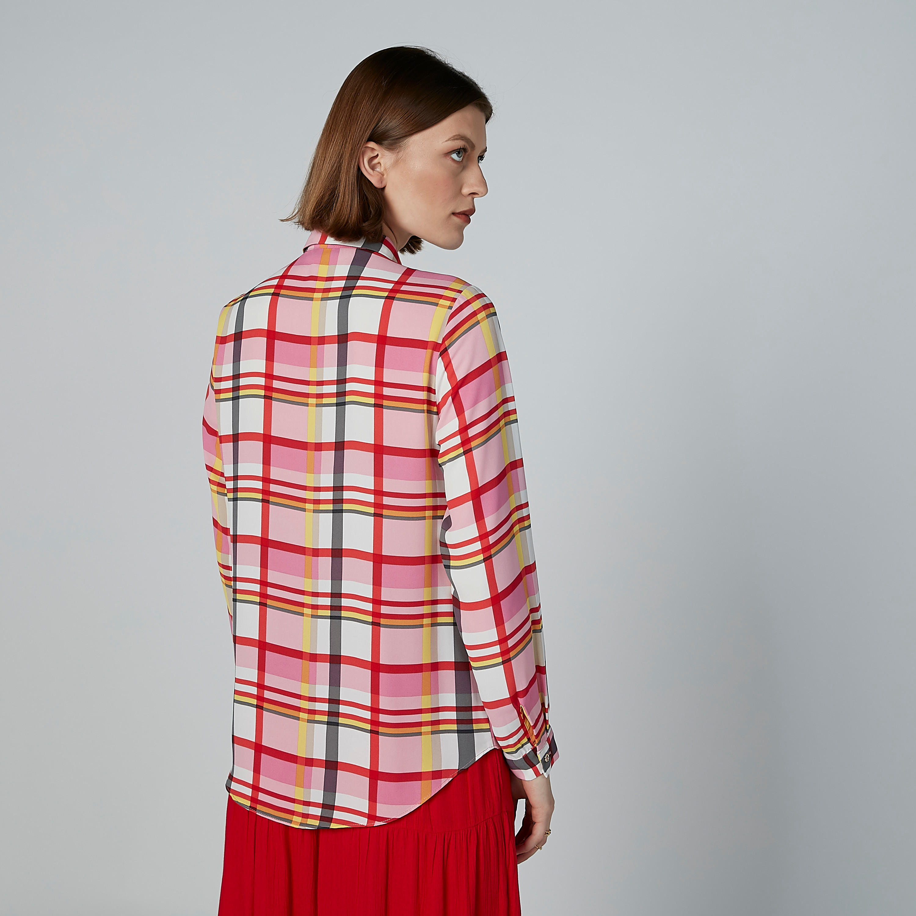 قميص كاروهات بأكمام طويلة وأزرار غير مرئية-women-clothing-shirtsandblouses-shirts-image-1