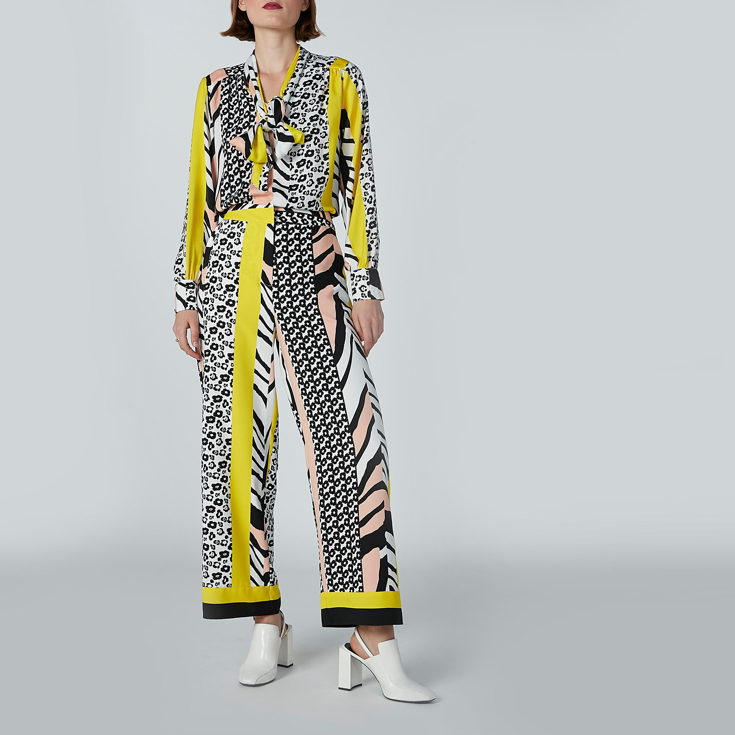 بنطال بالازو بجيوب وطبعات-women-clothing-bottoms-trousers-image-3