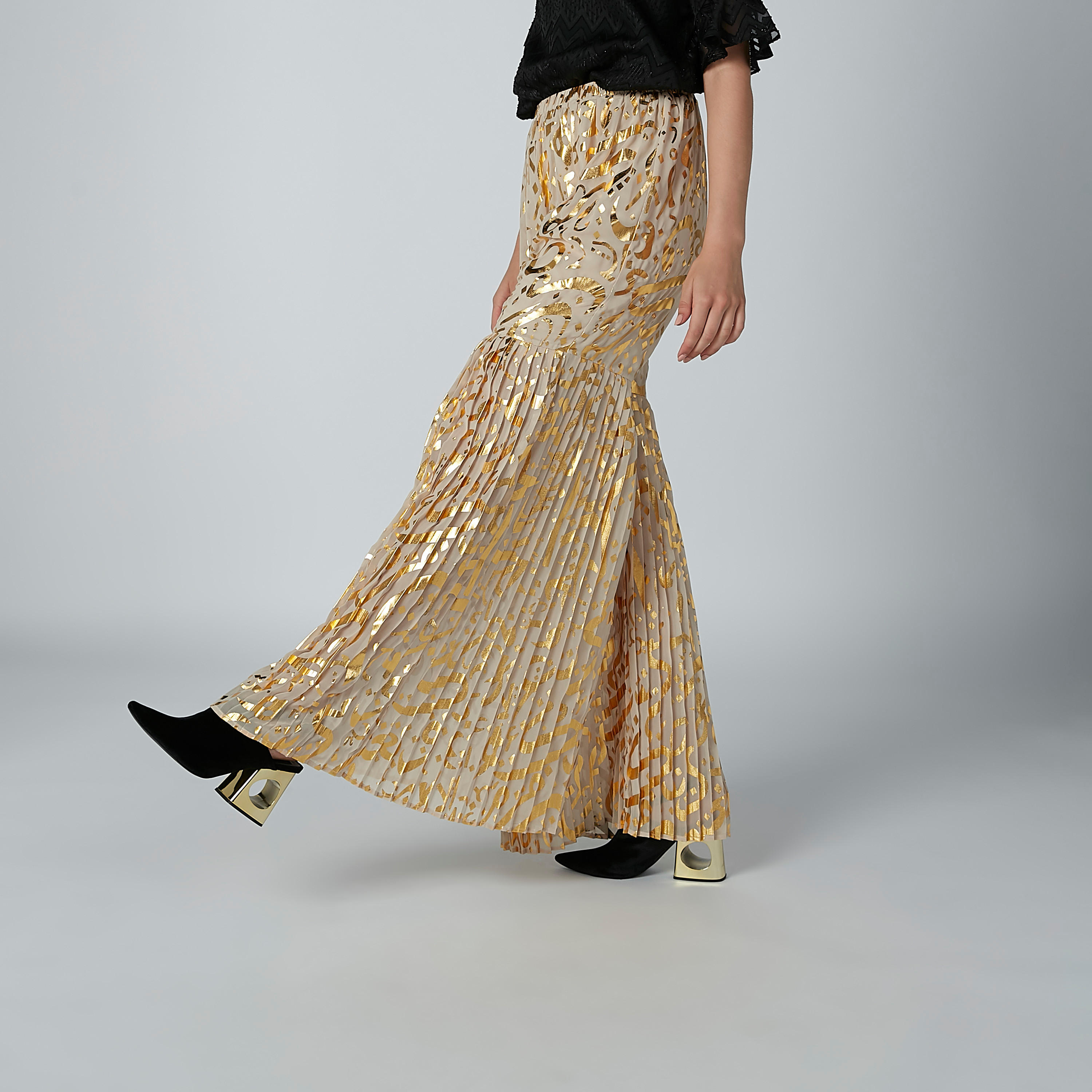 بنطال بالازو بقصّة واسعة وخصر مطاطي وطبعات-women-clothing-bottoms-trousers-image-4