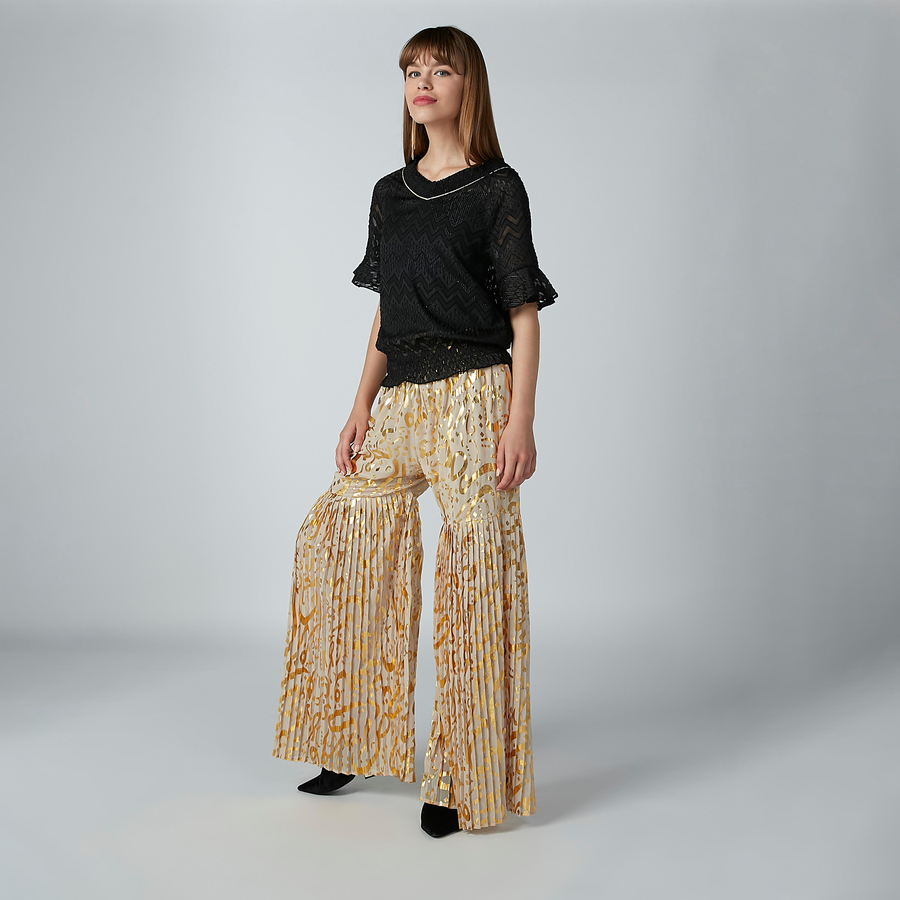 بنطال بالازو بقصّة واسعة وخصر مطاطي وطبعات-women-clothing-bottoms-trousers-image-6
