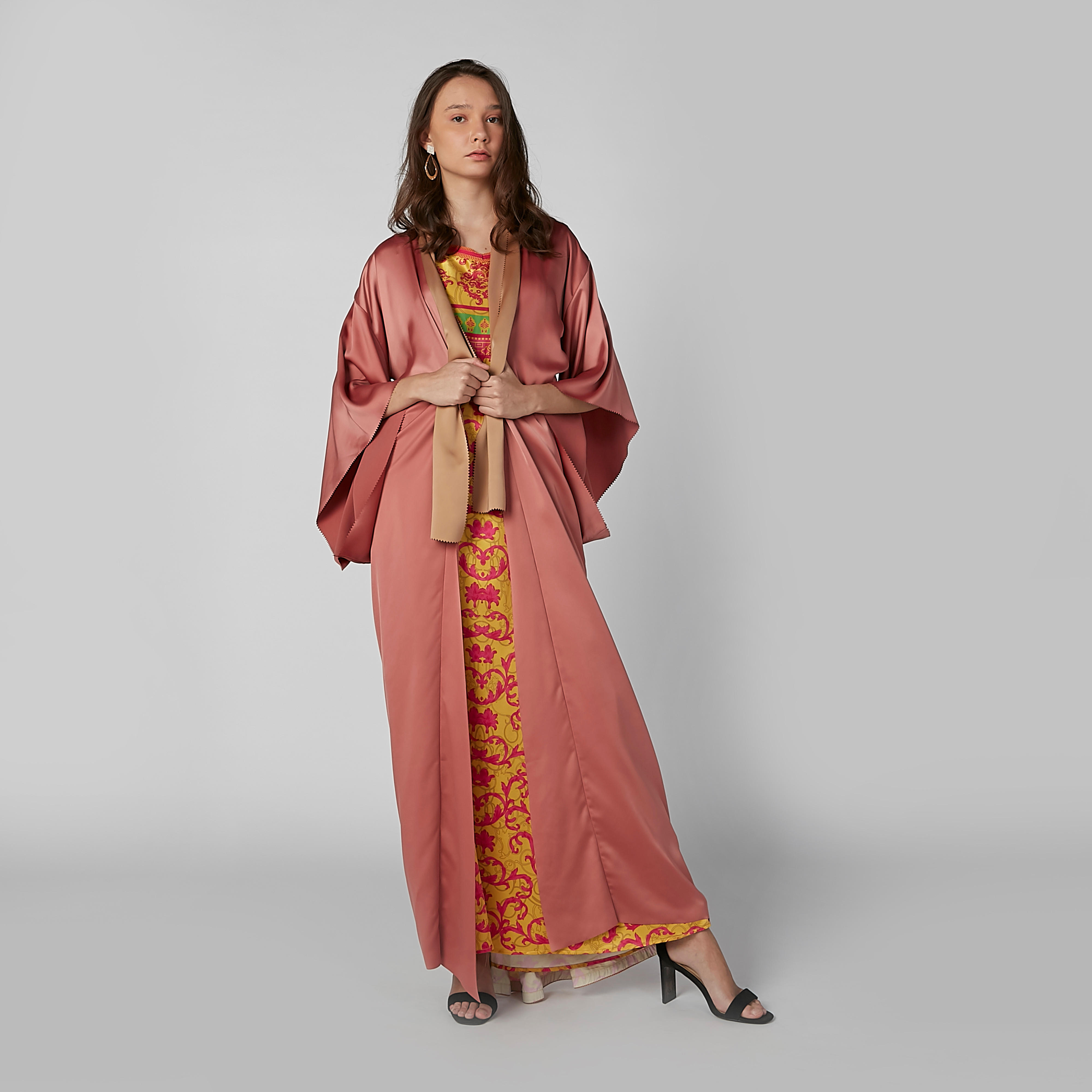 جاكيت طويل  سادة بأكمام زهرية-women-winterwear-coatsandjackets-jackets-image-1