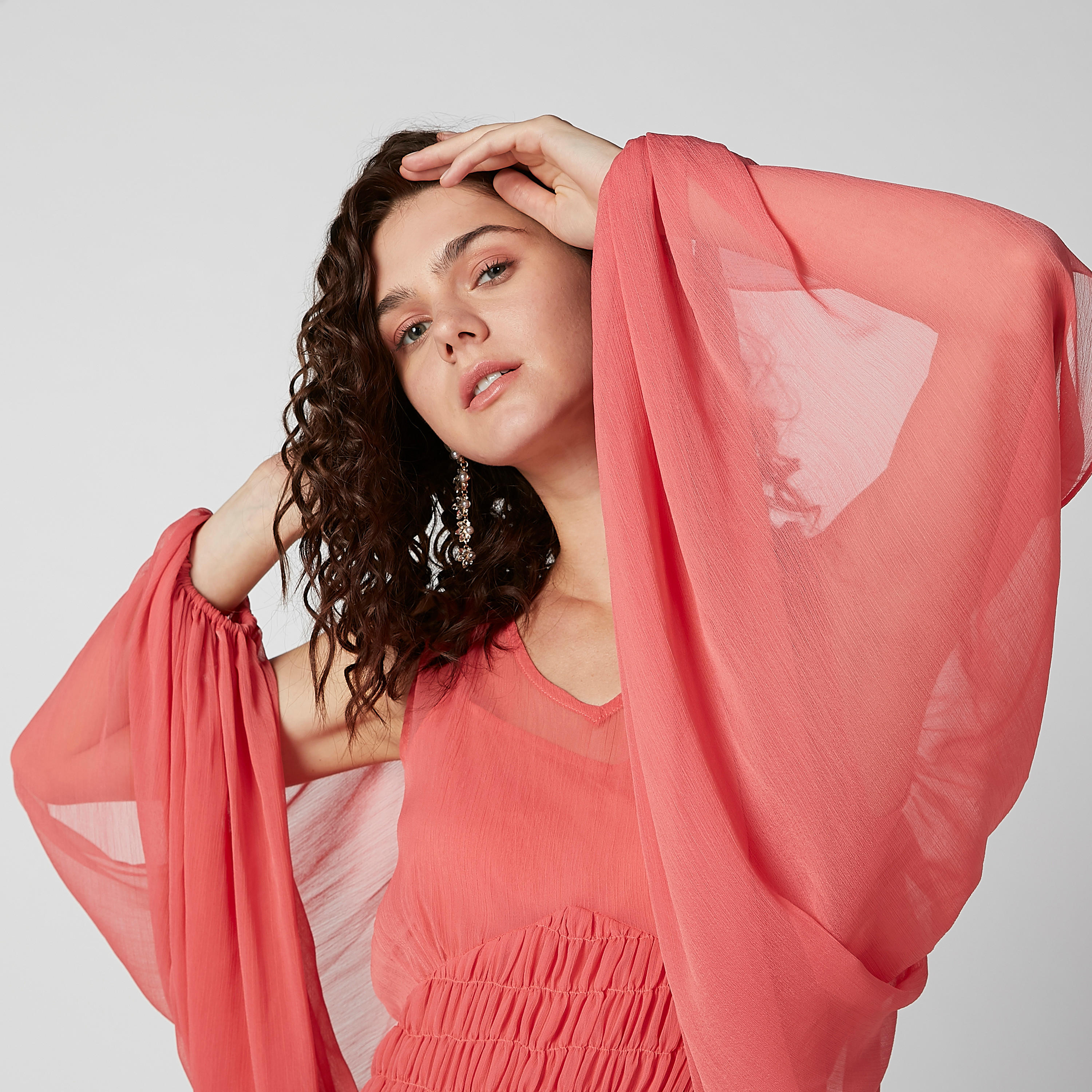 فستان ماكسي بارز الملمس بأكمام طويلة وياقة V-women-clothing-dresses-image-2