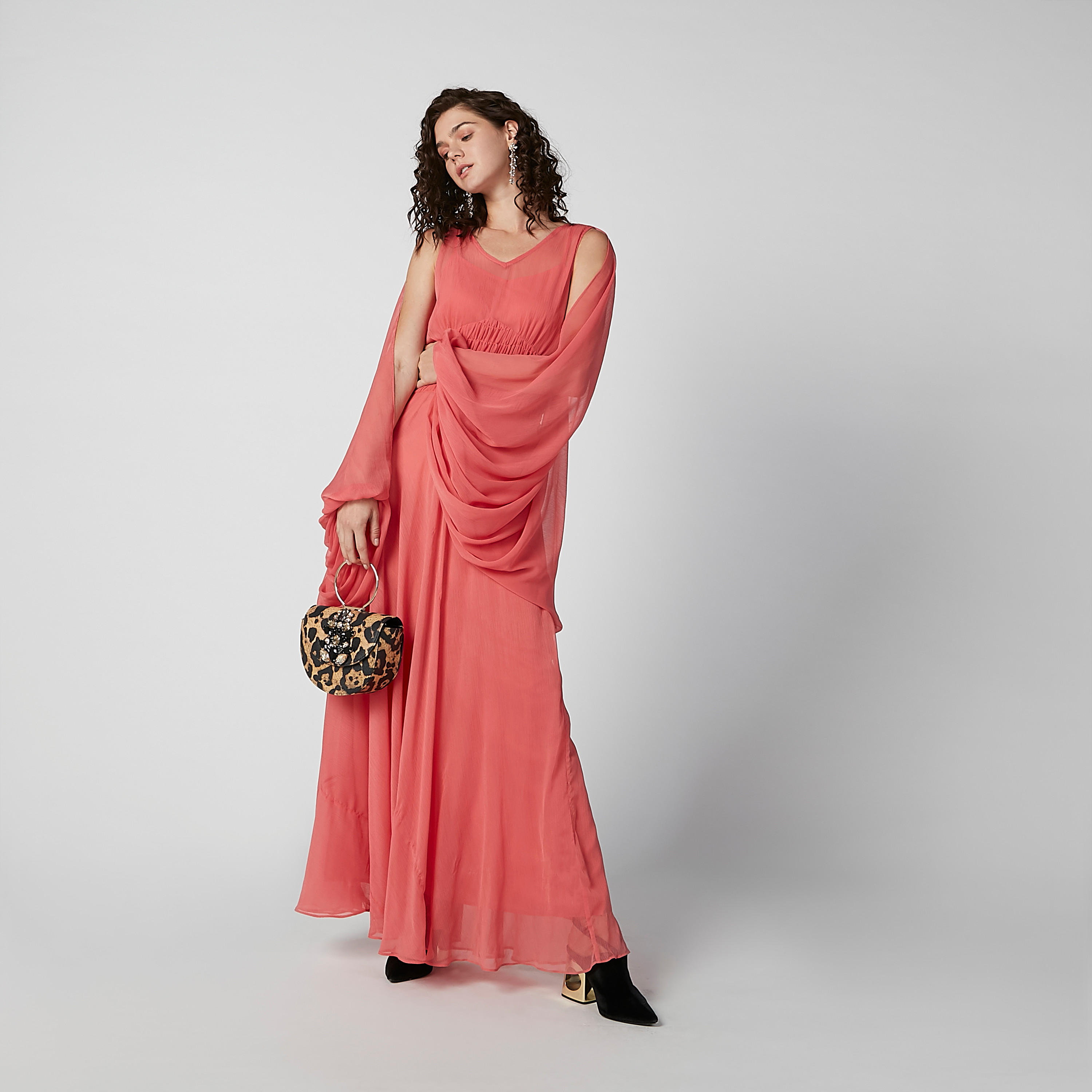 فستان ماكسي بارز الملمس بأكمام طويلة وياقة V-women-clothing-dresses-image-5