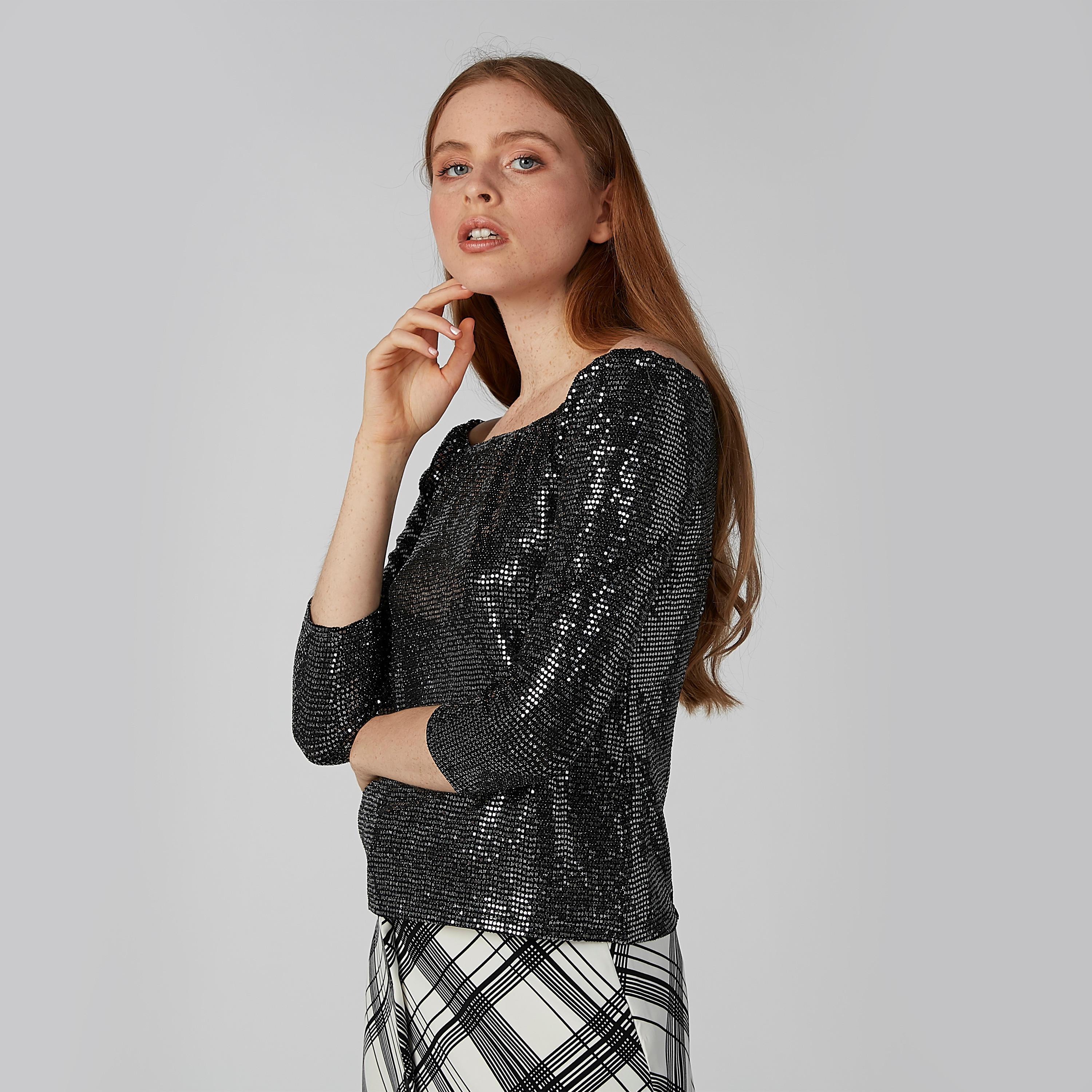 بلوزة مستدامة مزيّنة بأكمام 3/4 من خامات مستدامة-women-clothing-shirtsandblouses-blouses-image-1