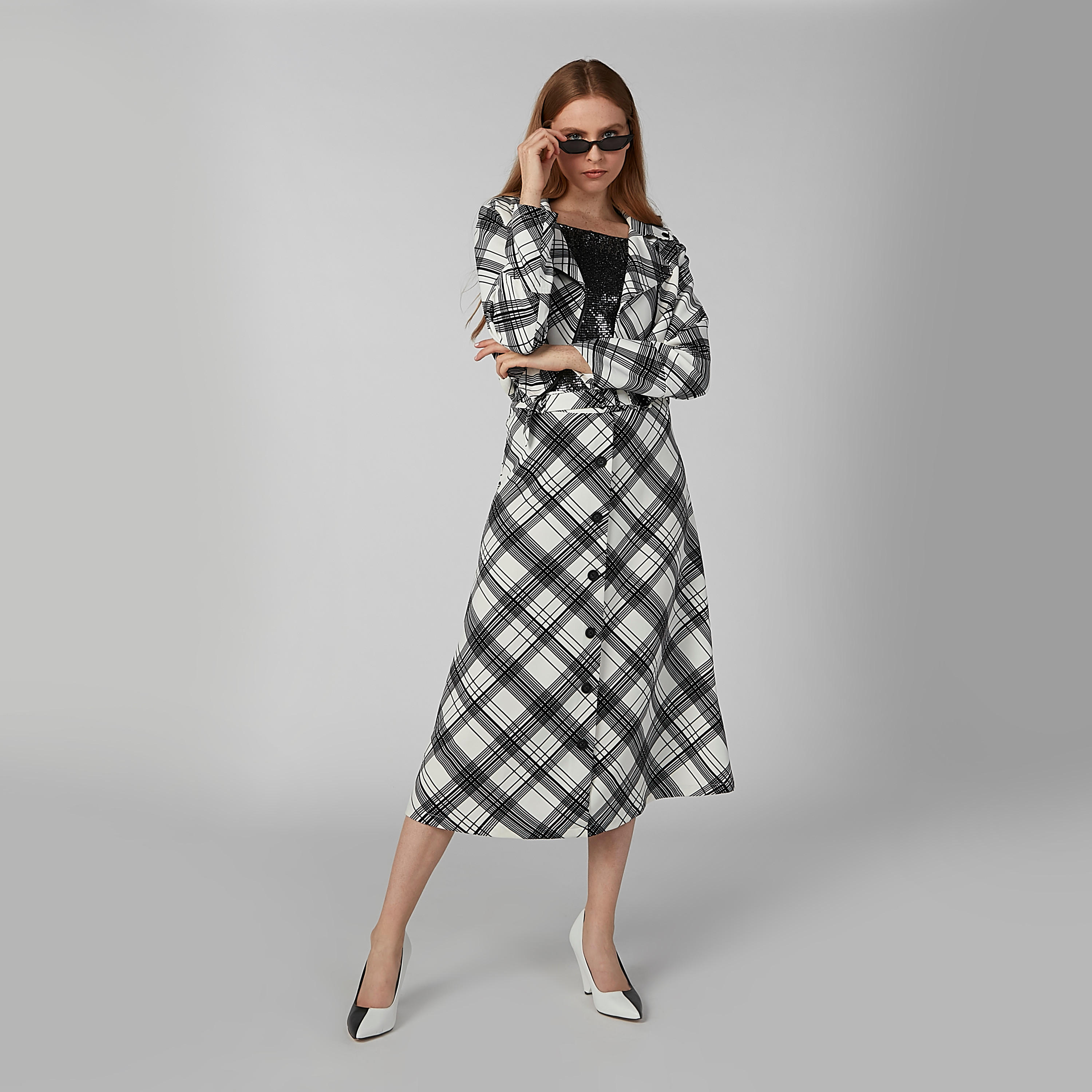بلوزة مستدامة مزيّنة بأكمام 3/4 من خامات مستدامة-women-clothing-shirtsandblouses-blouses-image-5
