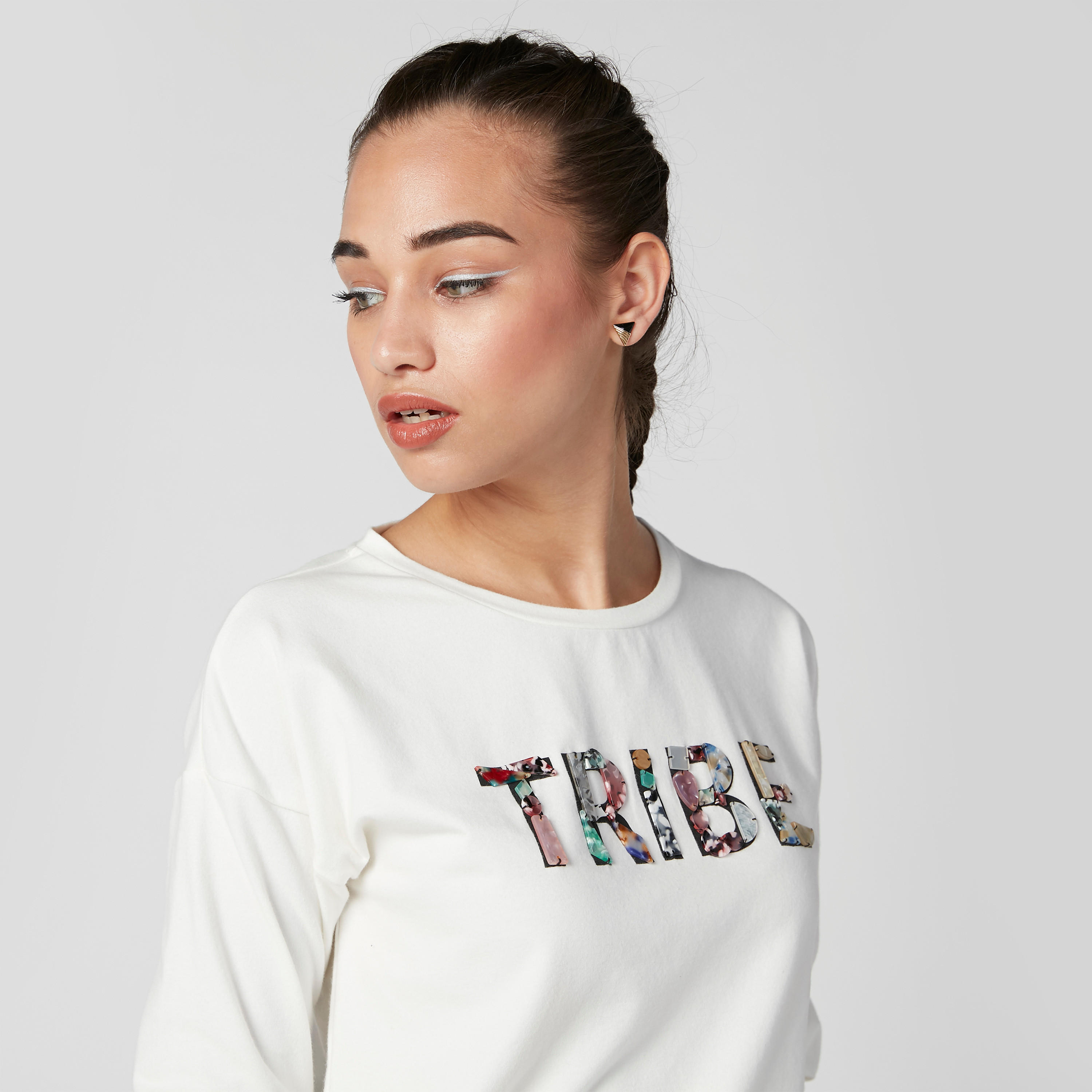 بلوزة مزيّنة بياقة مستديرة وأكمام 3/4-women-clothing-tshirts-image-4