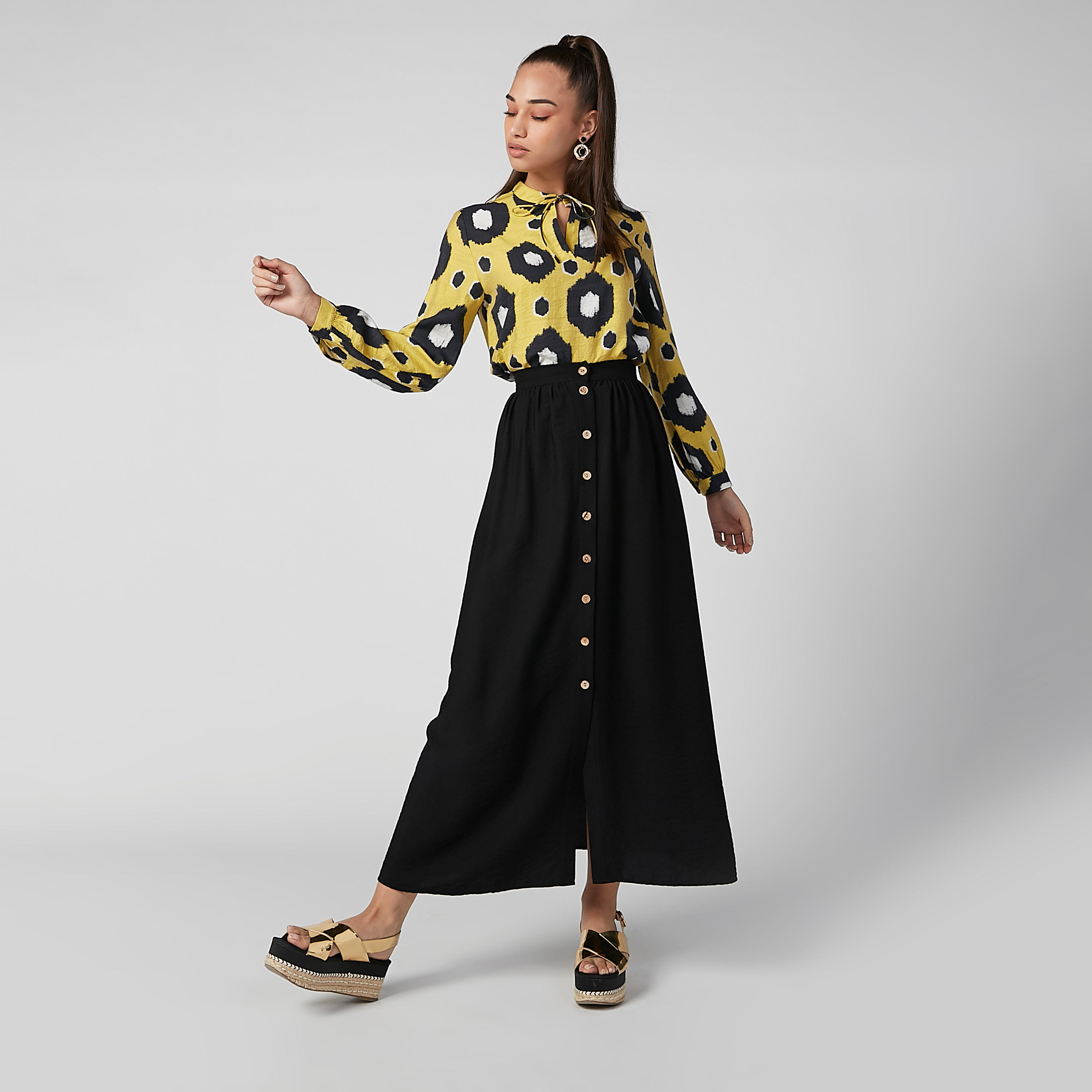 بلوزة بأكمام طويلة وأربطة وطبعات-women-clothing-shirtsandblouses-blouses-image-6