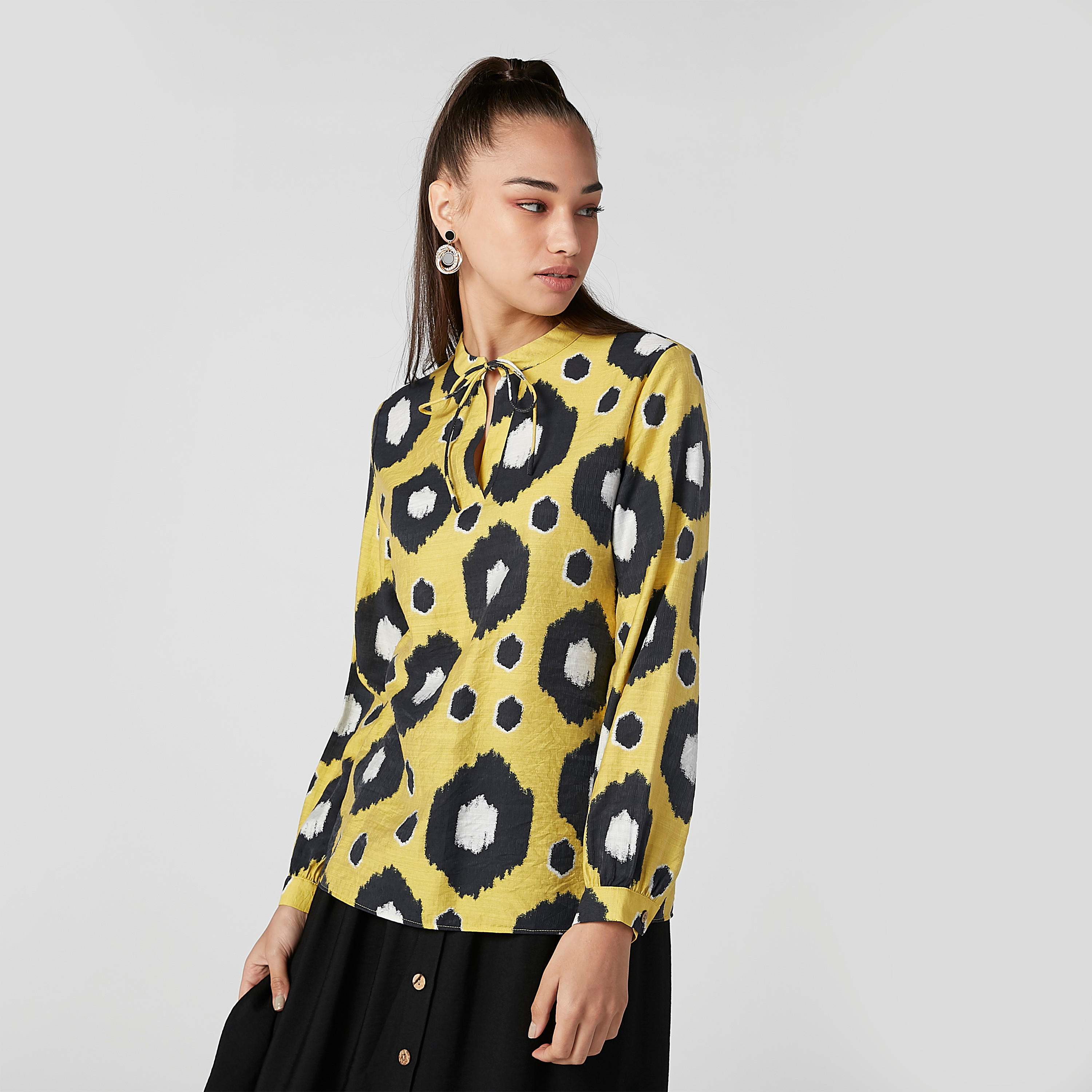 بلوزة بأكمام طويلة وأربطة وطبعات-women-clothing-shirtsandblouses-blouses-image-5