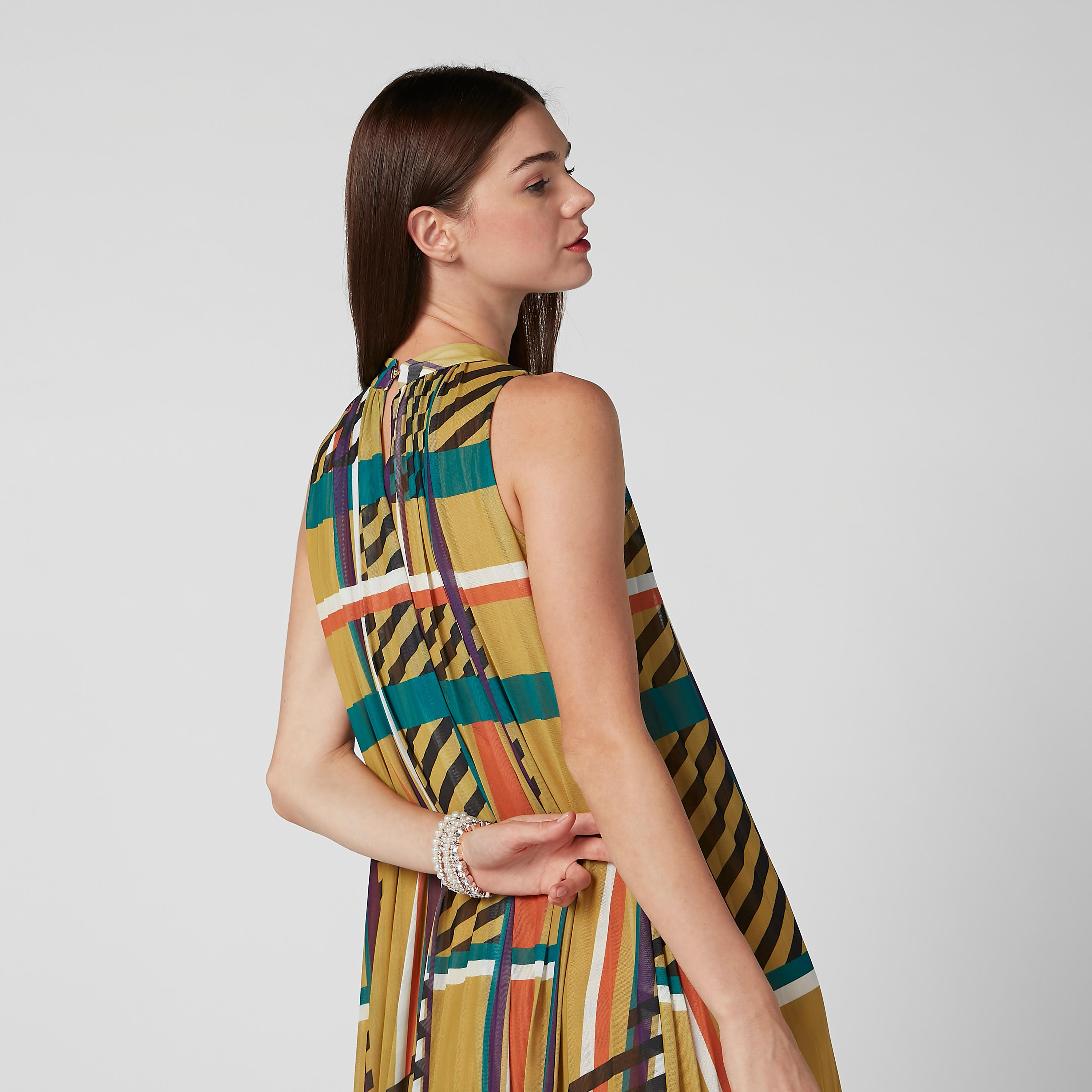 فستان مستدام إيه لاين طويل بياقة عالية وطبعات-women-clothing-dresses-image-5