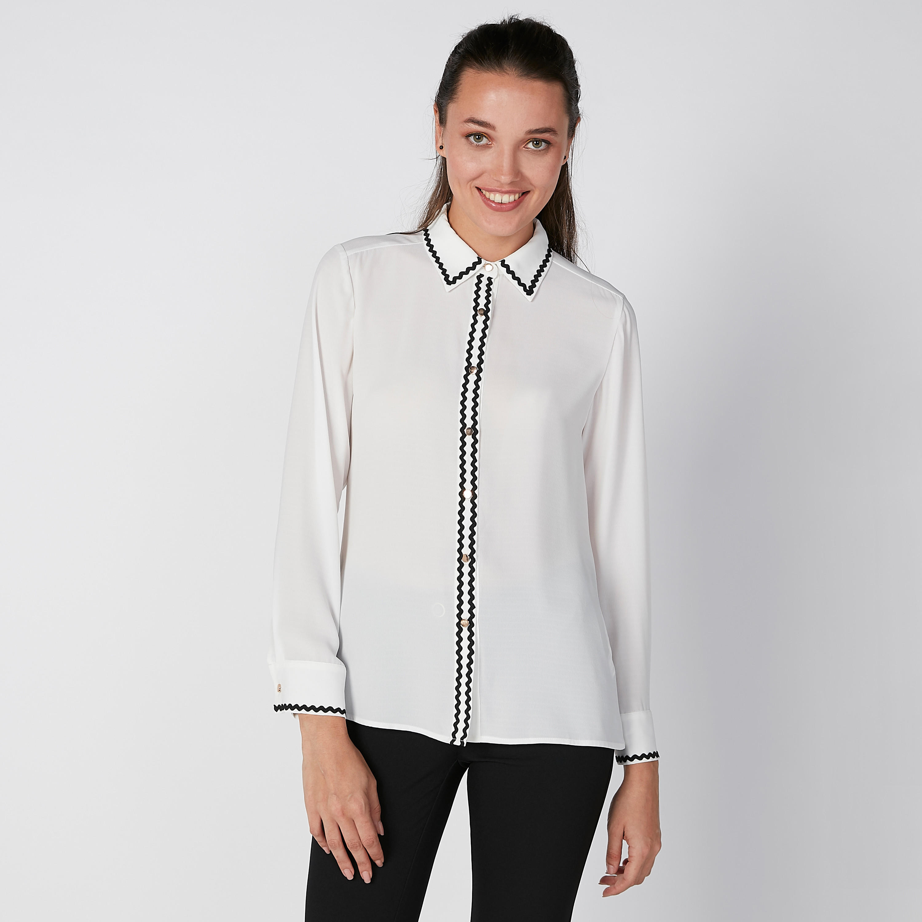 قميص مستدام بأكمام طويلة وأزرار -women-clothing-shirtsandblouses-shirts-image-1