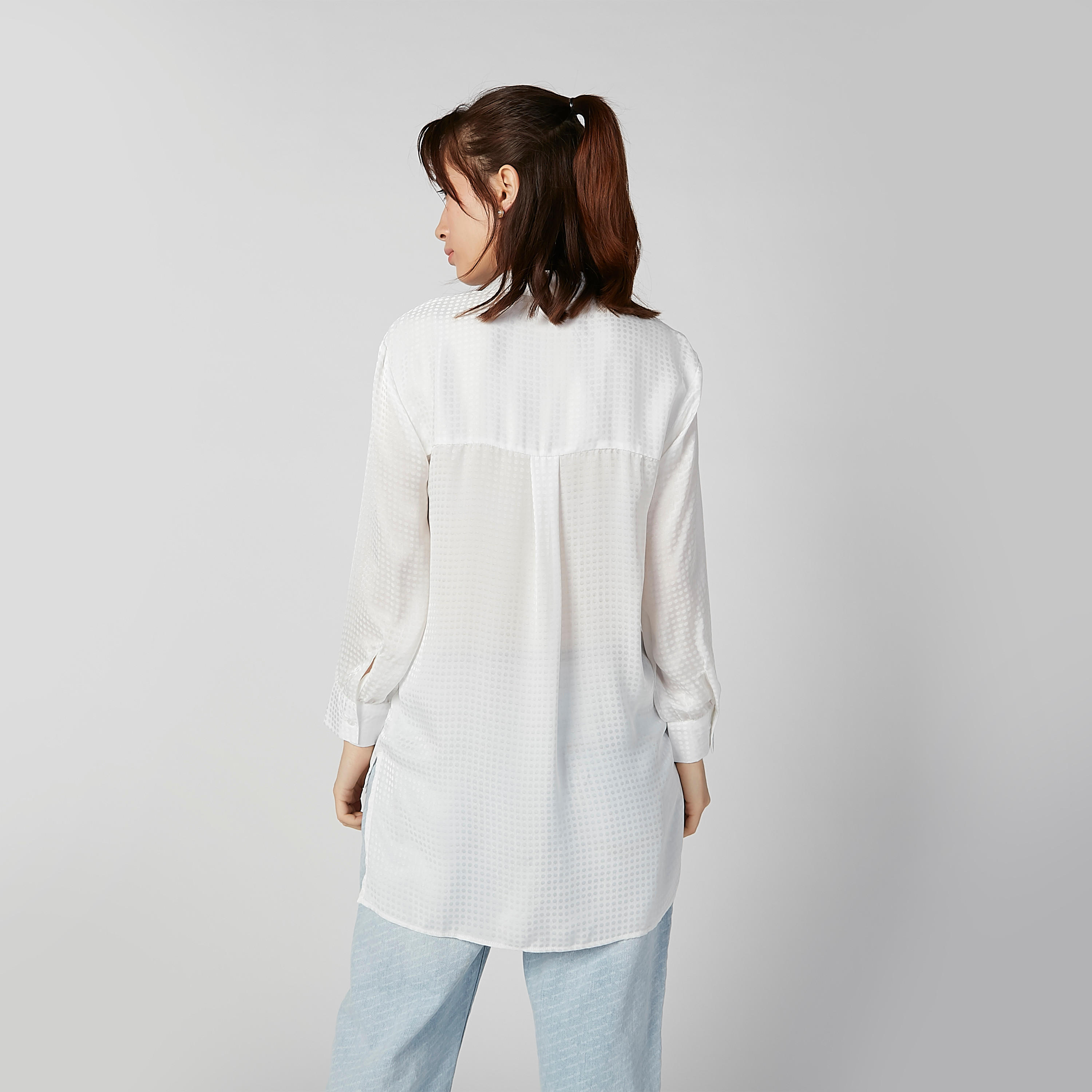 قميص مستدام بارز الملمس بأكمام طويلة وحوّاف غير مستوية-women-clothing-shirtsandblouses-shirts-image-6