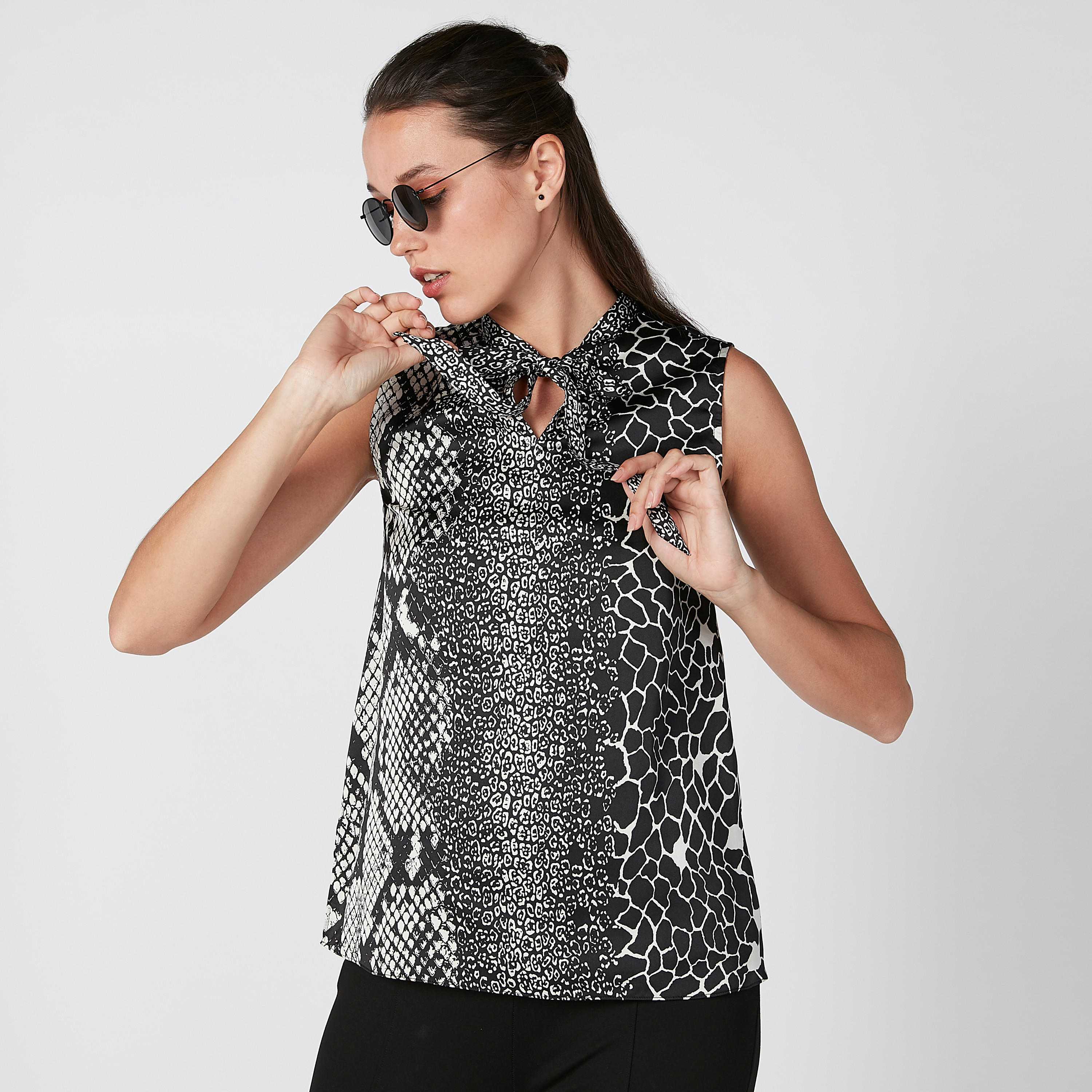 بلوزة مستدام دون أكمام بأربطة وطبعات-women-clothing-shirtsandblouses-blouses-image-1
