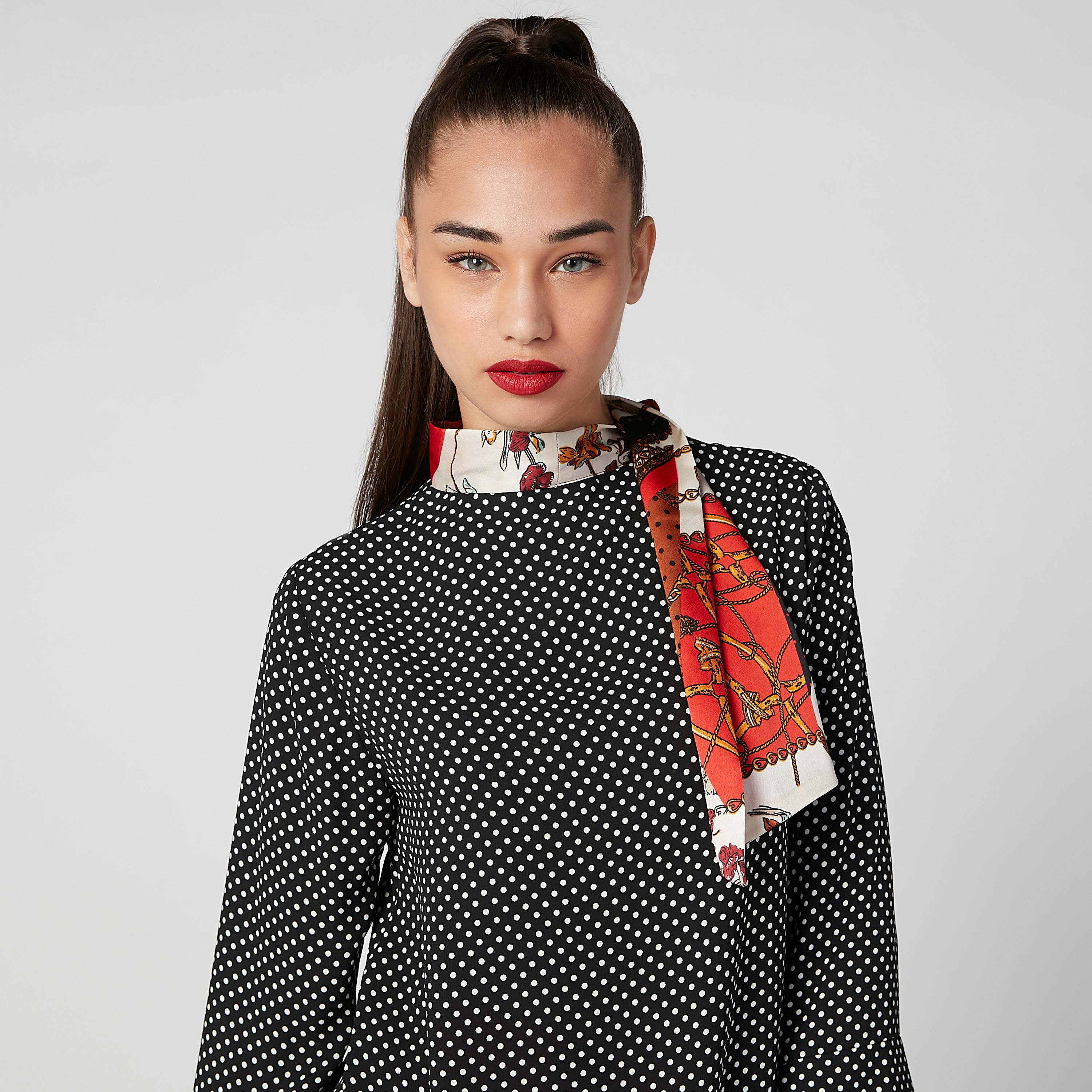 بلوزة مستدامة بأكمام طويلة وأربطة وطبعات -women-clothing-shirtsandblouses-blouses-image-3