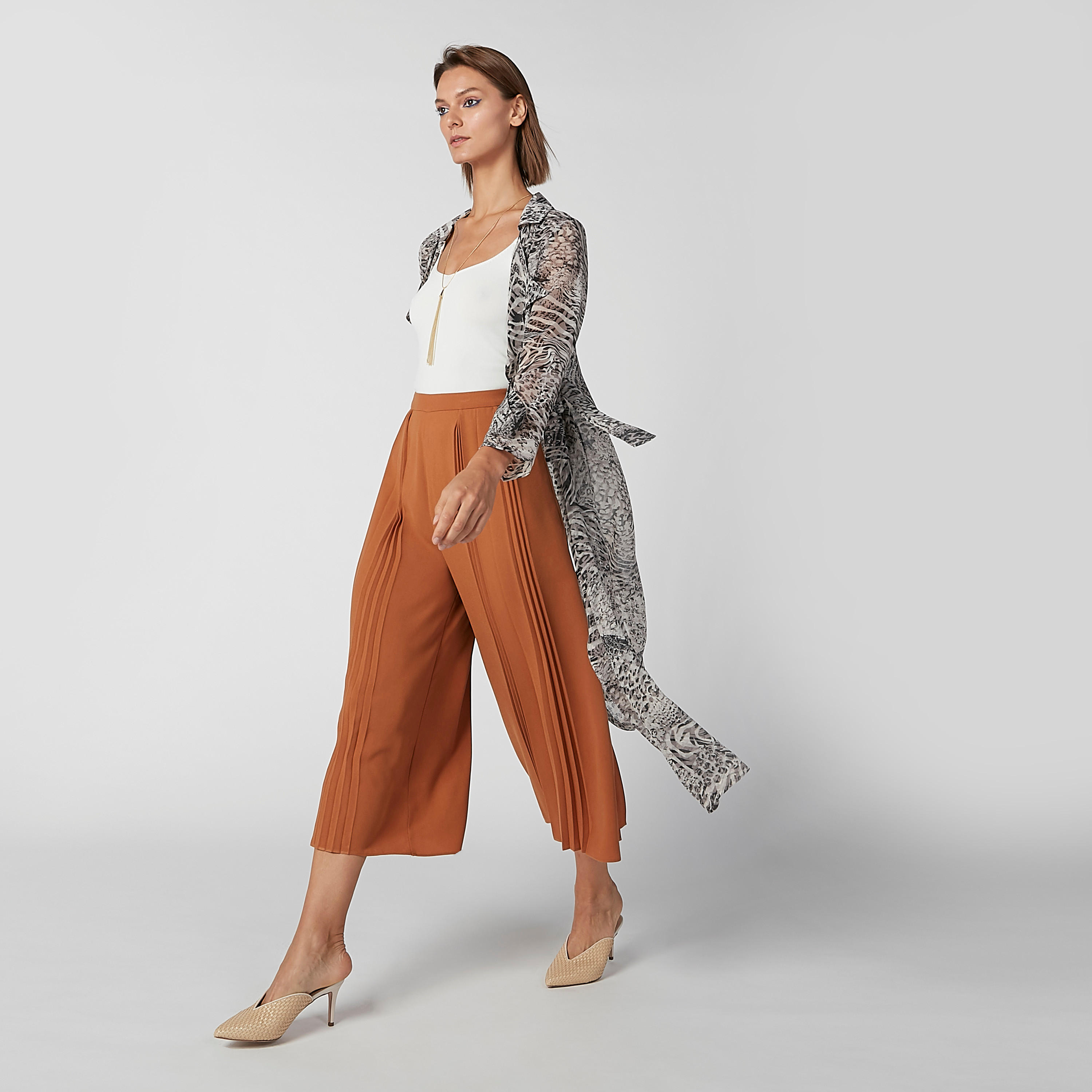سترة طويلة بأكمام طويلة ورباط وطبعات-women-winterwear-cardigansandjumpers-cardigans-image-1