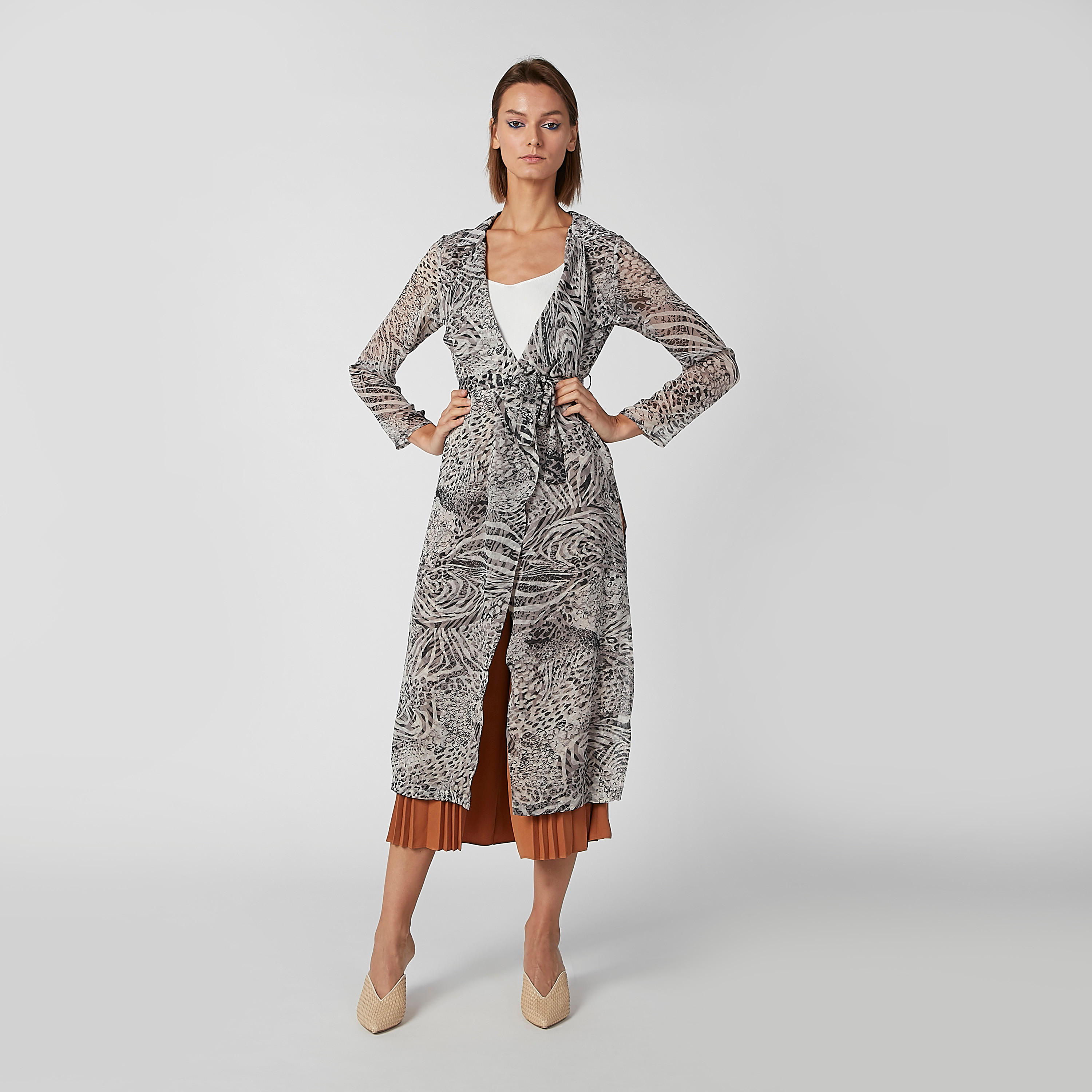 سترة طويلة بأكمام طويلة ورباط وطبعات-women-winterwear-cardigansandjumpers-cardigans-image-2