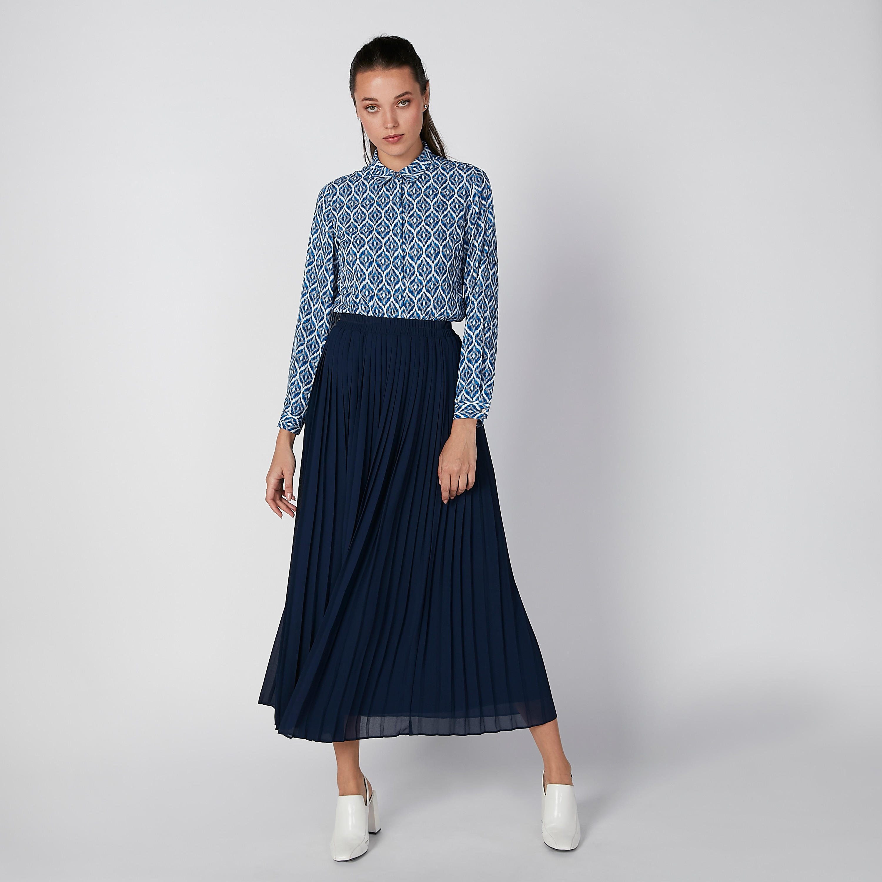 Printed Shirt with Long Sleeves and Concealed Placket-women-clothing-shirtsandblouses-shirts-image-1