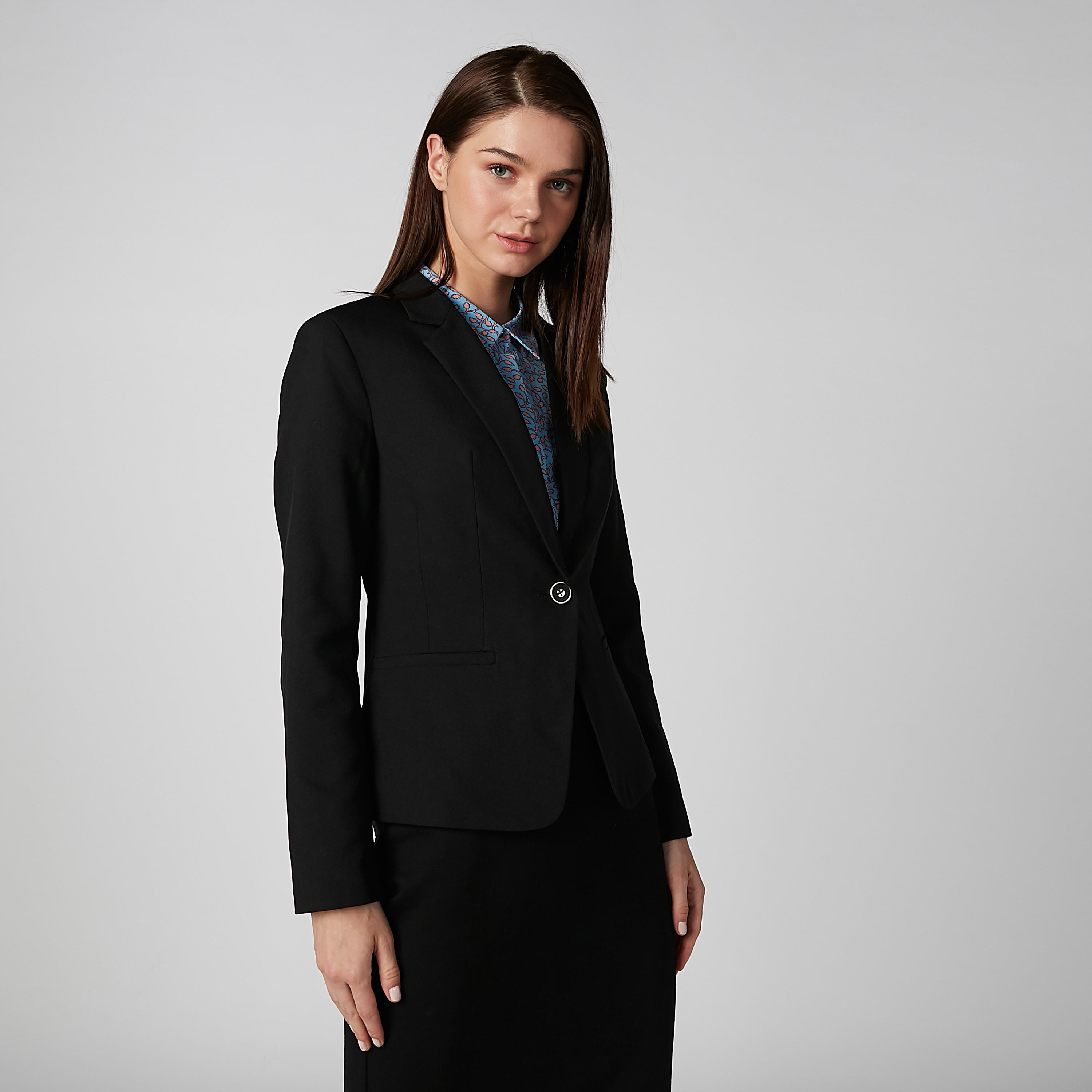 جاكيت سادة بجيوب-women-clothing-coatsandjackets-blazers-image-5