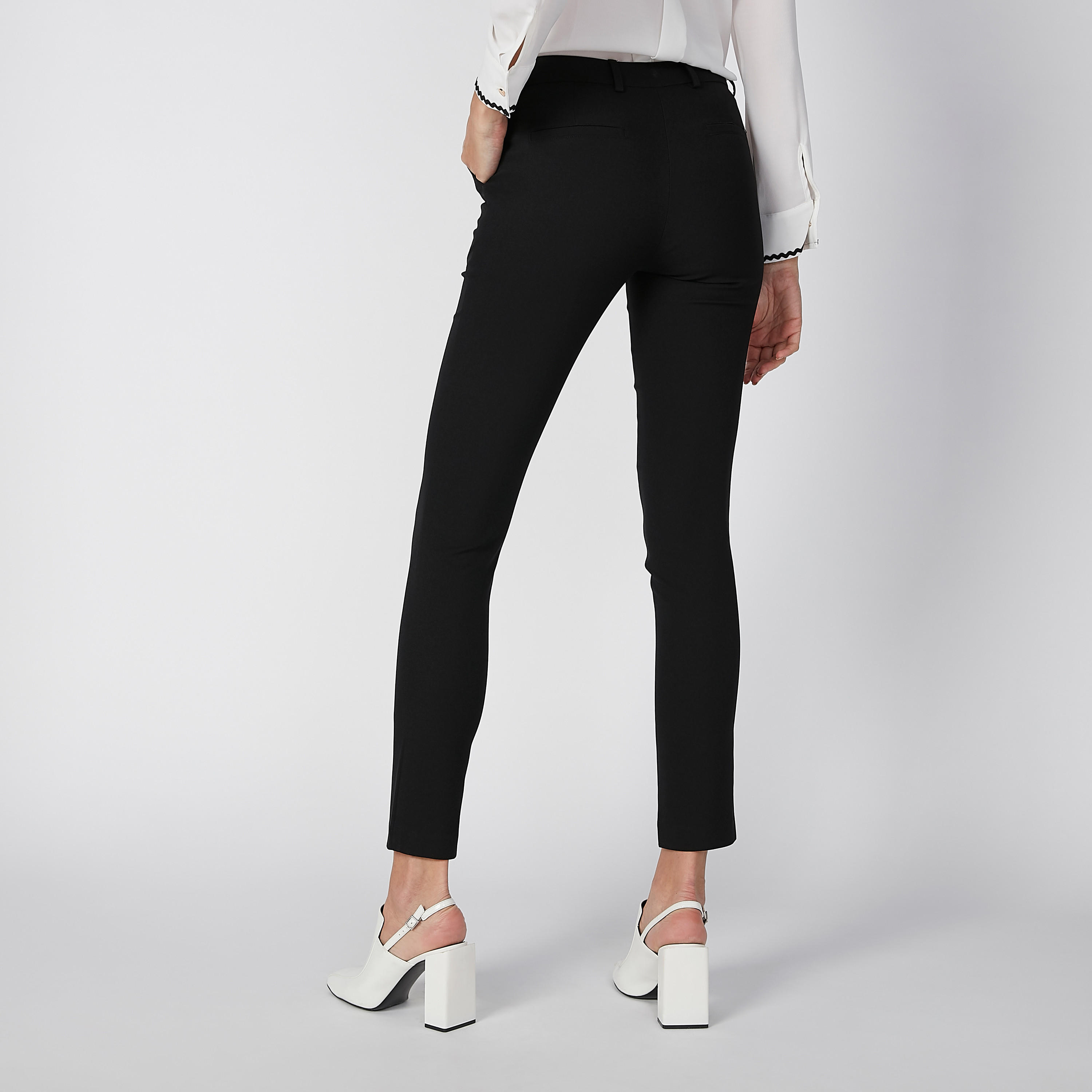 بنطال سادة بقصّة سكيني وخصر متوسط الارتفاع وجيوب وحلقات للحزام-women-clothing-bottoms-trousers-image-2