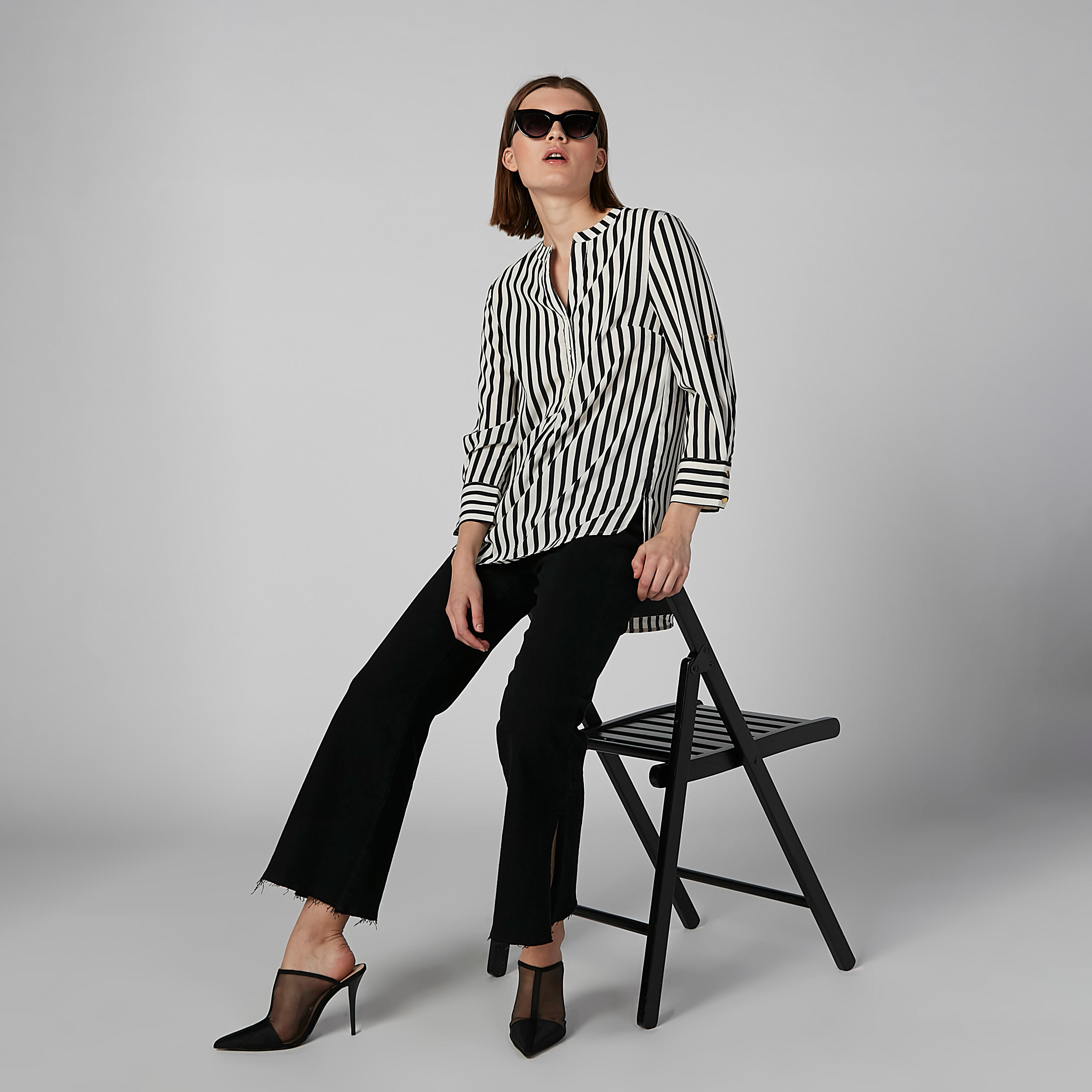 بلوزة مقلّمة بياقة ماندارين وأكمام طويلة-women-clothing-shirtsandblouses-blouses-image-1