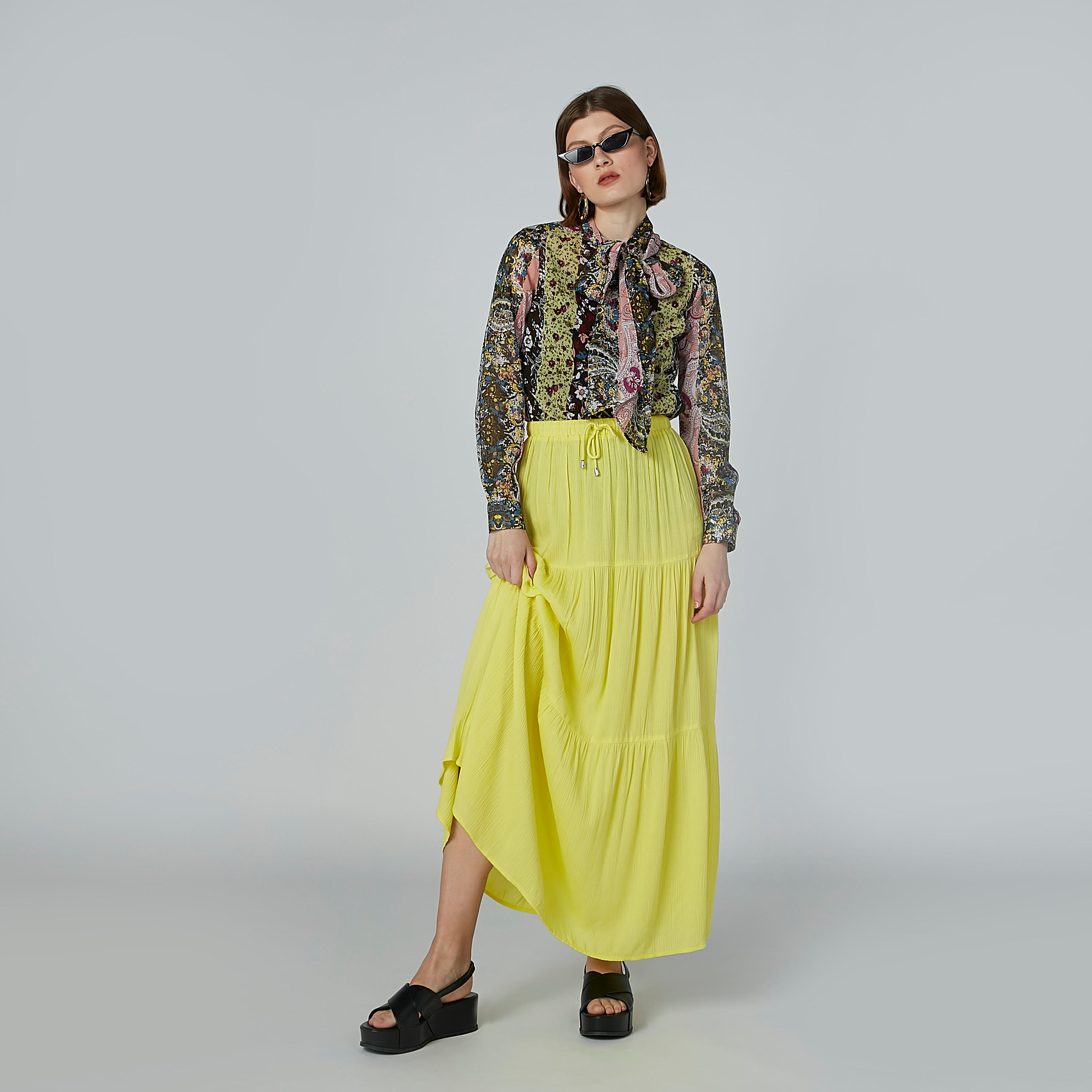 Printed Shirt with Pussy Bow and Long Sleeves-women-clothing-shirtsandblouses-shirts-image-3