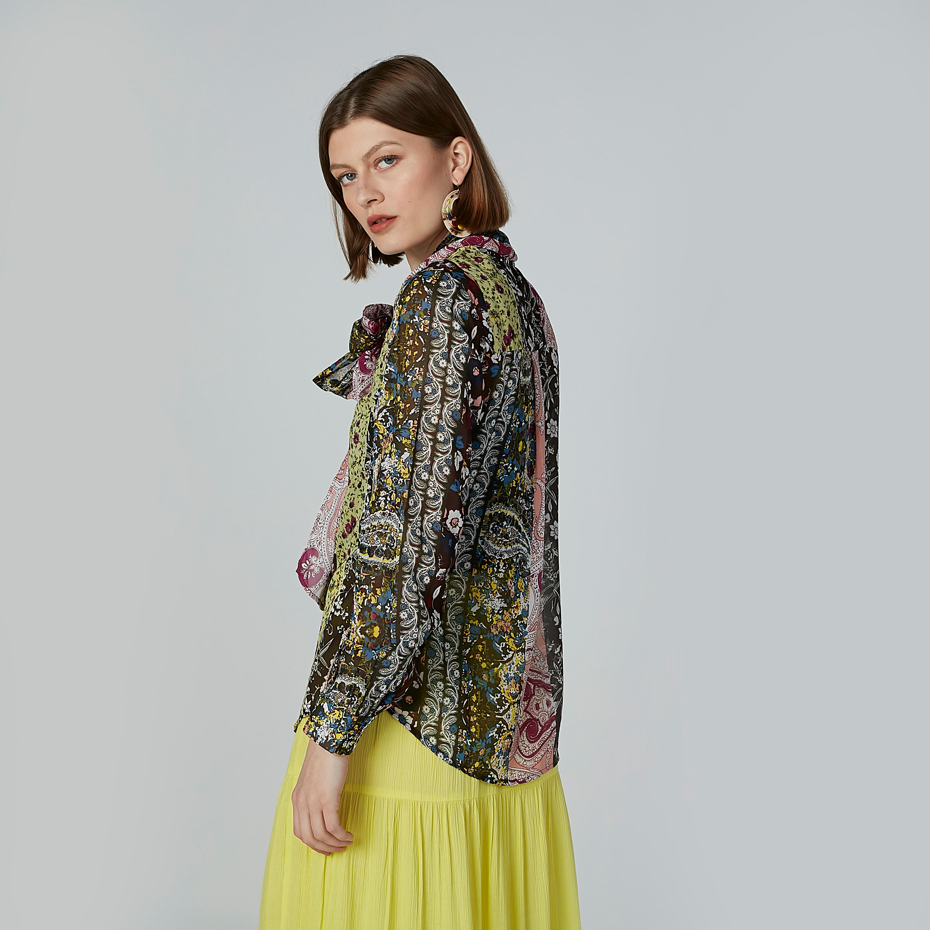 Printed Shirt with Pussy Bow and Long Sleeves-women-clothing-shirtsandblouses-shirts-image-6