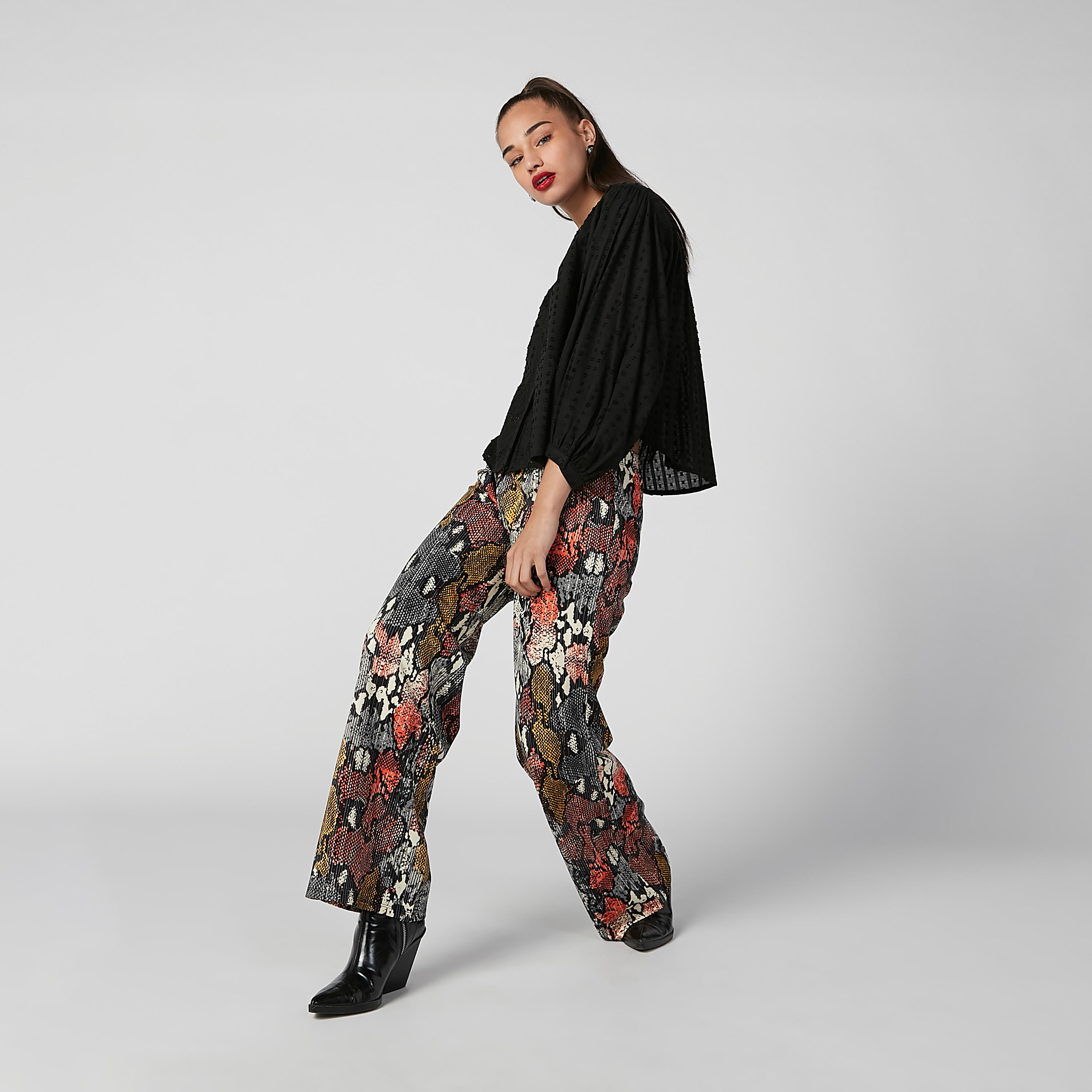 بلوزة قصيرة بارزة الملمس بياقة ماندارين وأكمام 3/4-women-clothing-shirtsandblouses-blouses-image-6