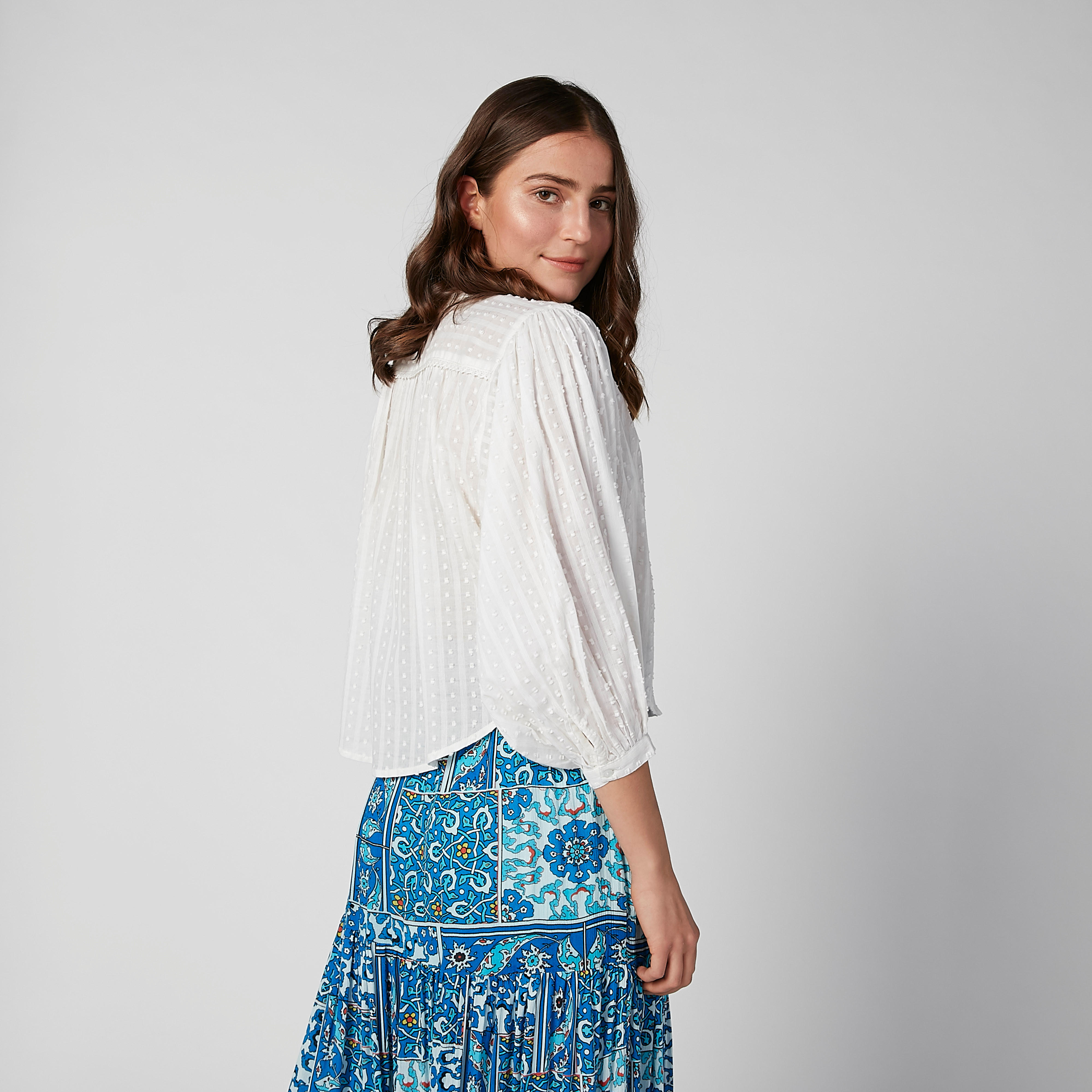 بلوزة قصيرة بارزة الملمس بياقة ماندارين وأكمام 3/4-women-clothing-shirtsandblouses-blouses-image-14