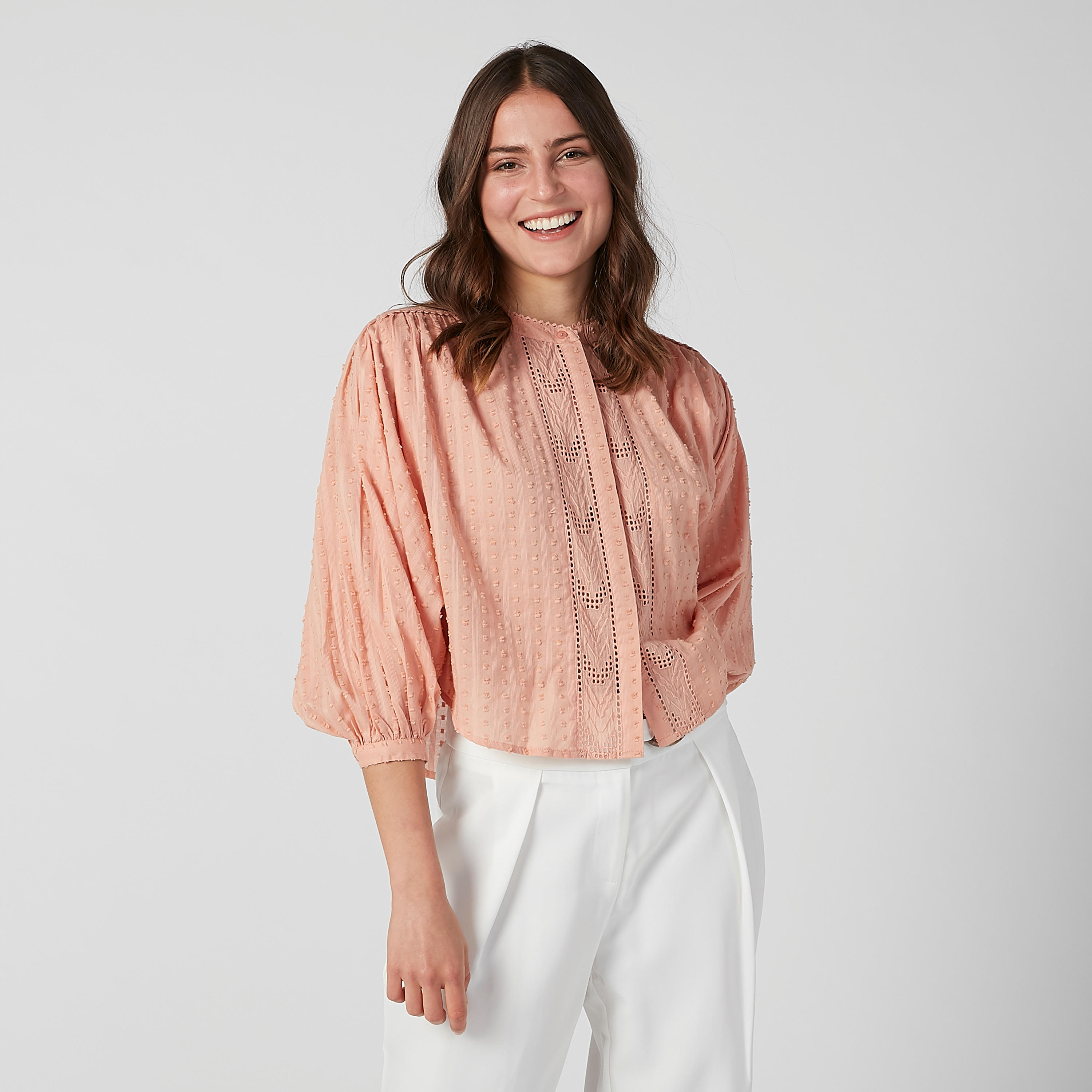 بلوزة قصيرة بارزة الملمس بياقة ماندارين وأكمام 3/4-women-clothing-shirtsandblouses-blouses-image-1