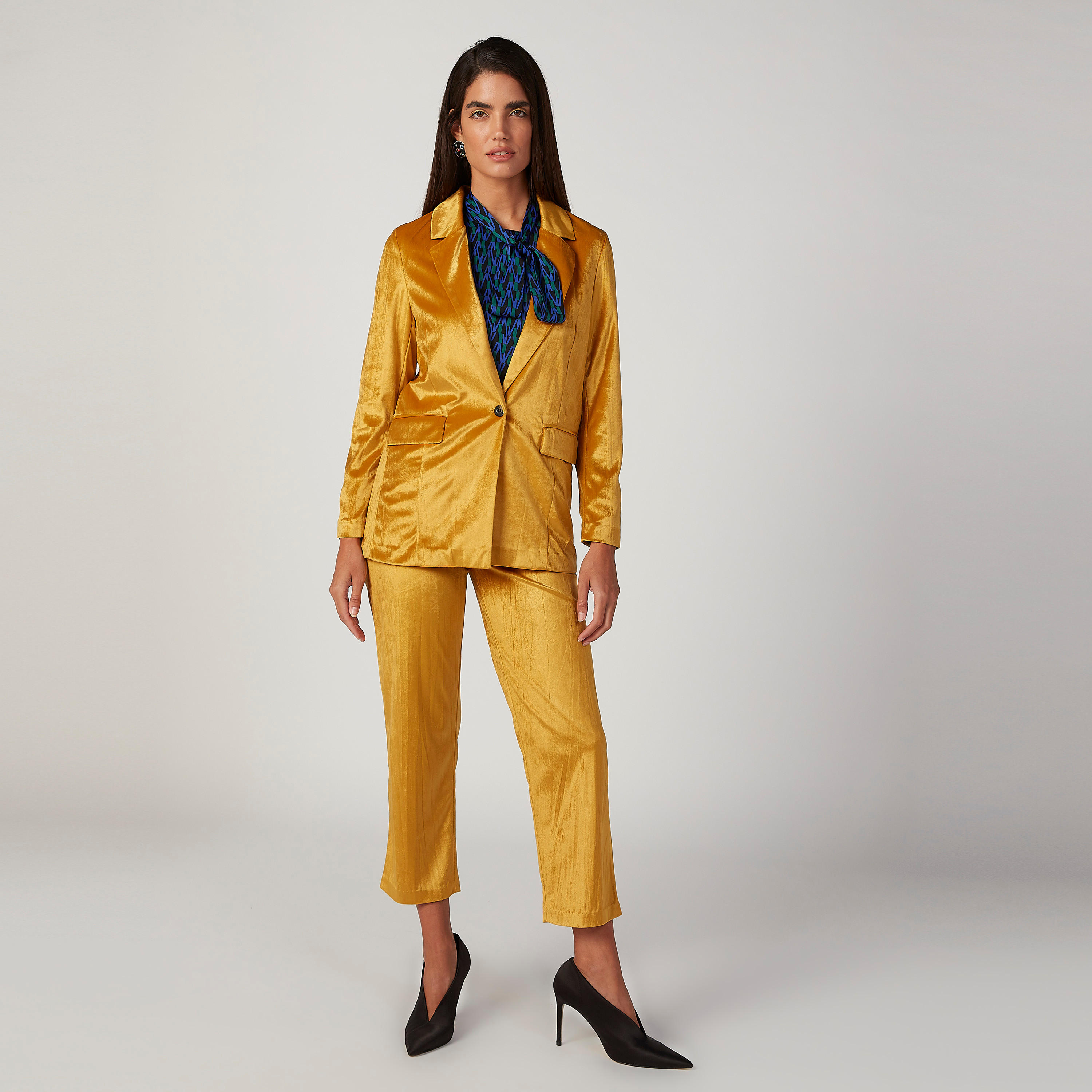 Textured Blazer with Notched Lapel and Pocket Detail-women-clothing-coatsandjackets-blazers-image-2