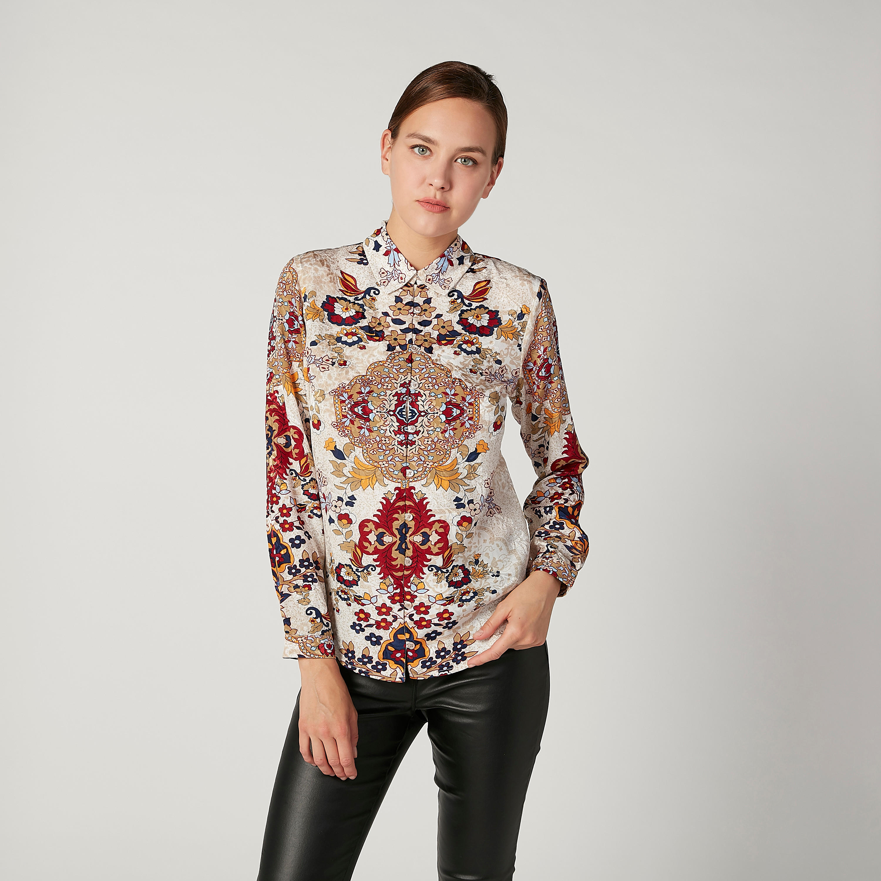 تيشيرت بياقة عاديّة وأكمام طويلة وطبعات-women-clothing-shirtsandblouses-shirts-image-5