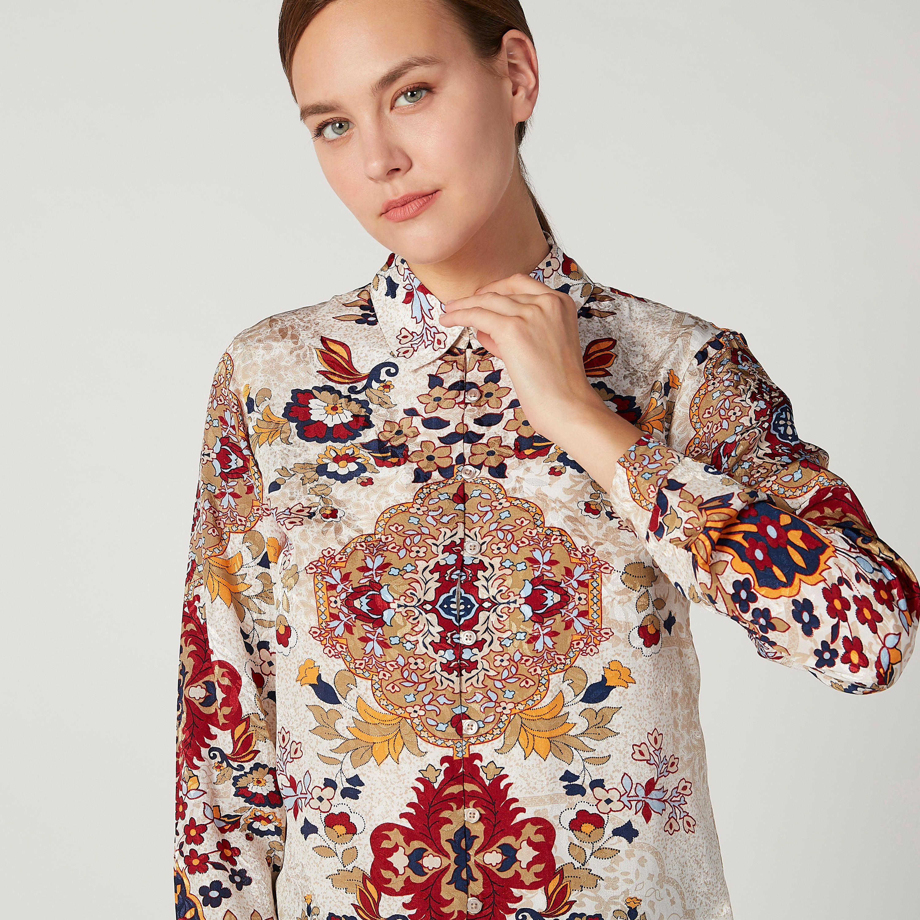 تيشيرت بياقة عاديّة وأكمام طويلة وطبعات-women-clothing-shirtsandblouses-shirts-image-3