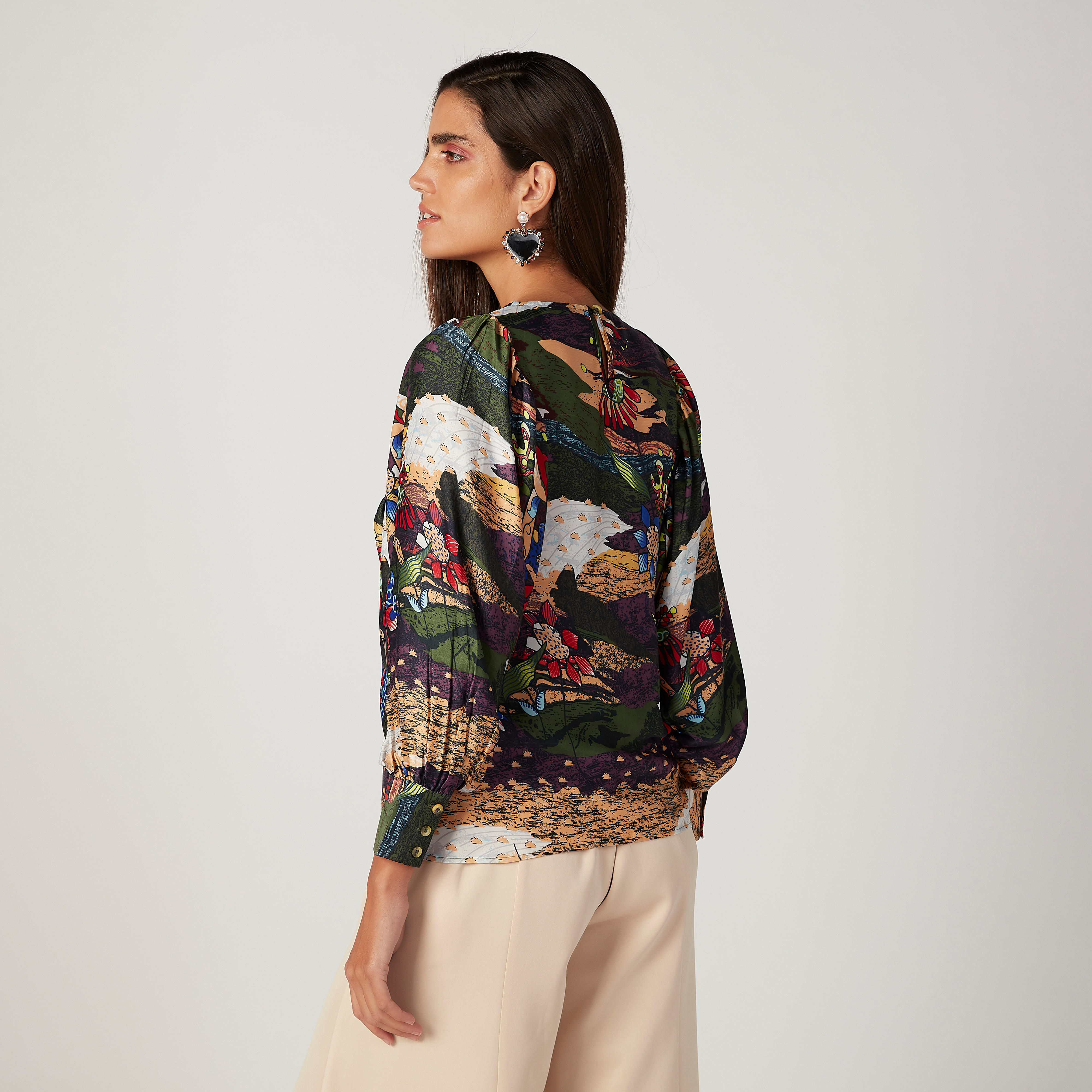 بلوزة بياقة مستديرة وأكمام طويلة وطبعات-women-clothing-shirtsandblouses-blouses-image-4