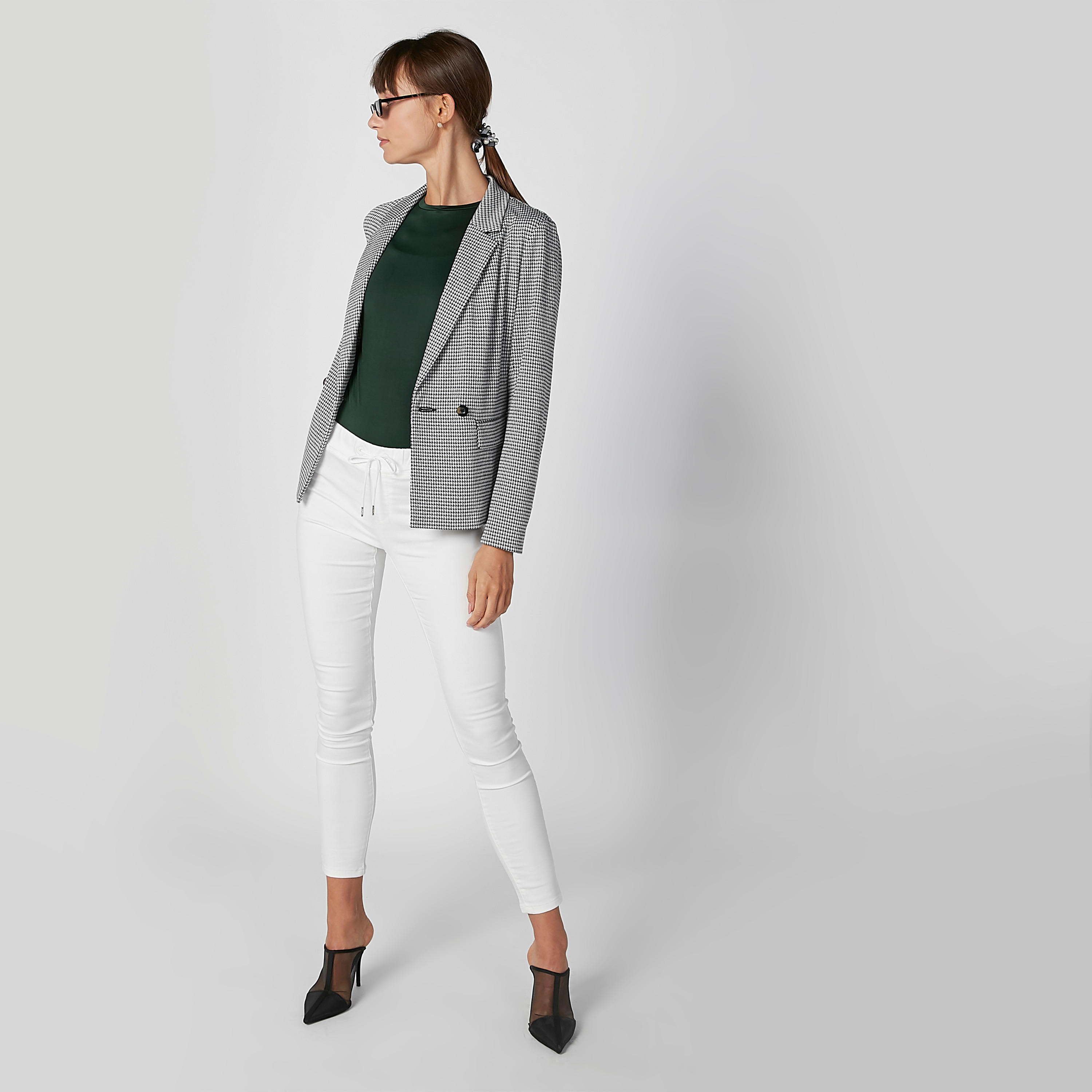 Sustainable Plain T-shirt with Round Neck and Long Sleeves-women-clothing-tshirts-image-2