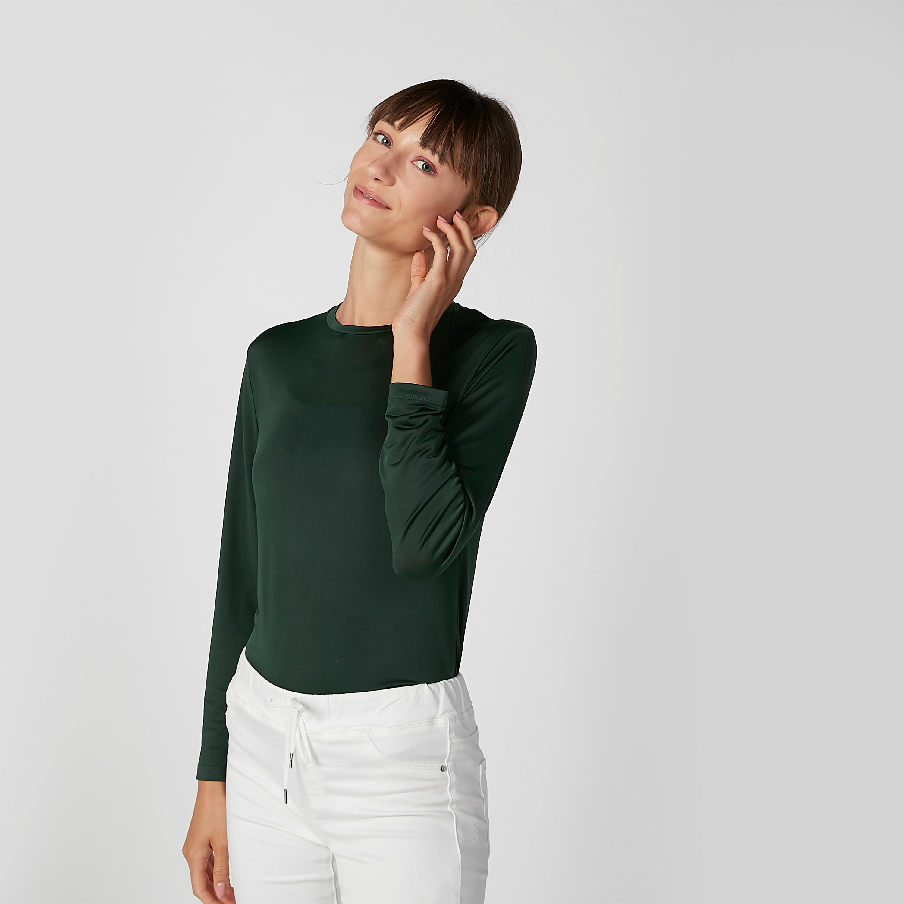 Sustainable Plain T-shirt with Round Neck and Long Sleeves-women-clothing-tshirts-image-4