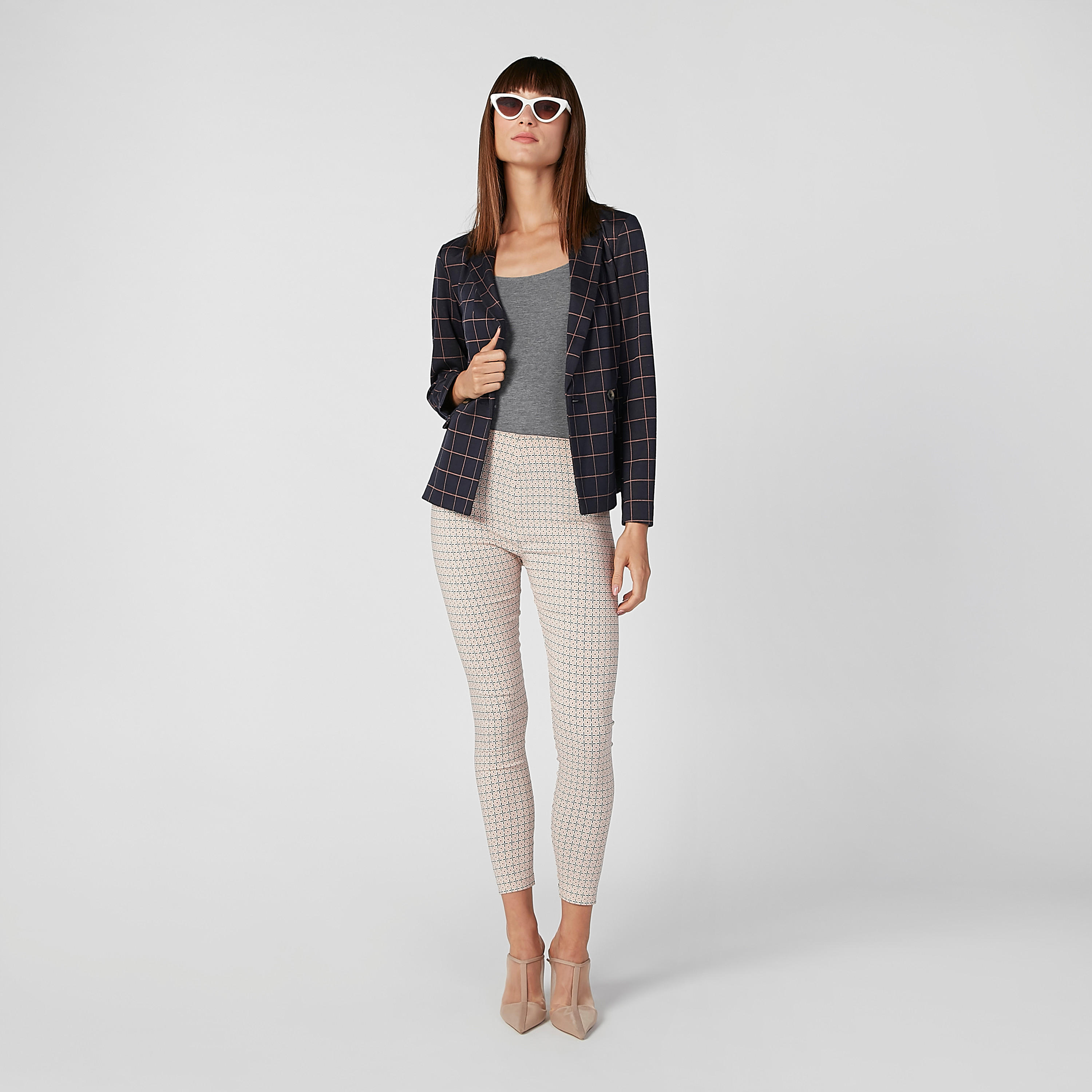 بليزر كاروهات بياقة طويلة وأكمام طويلة-women-clothing-coatsandjackets-blazers-image-2