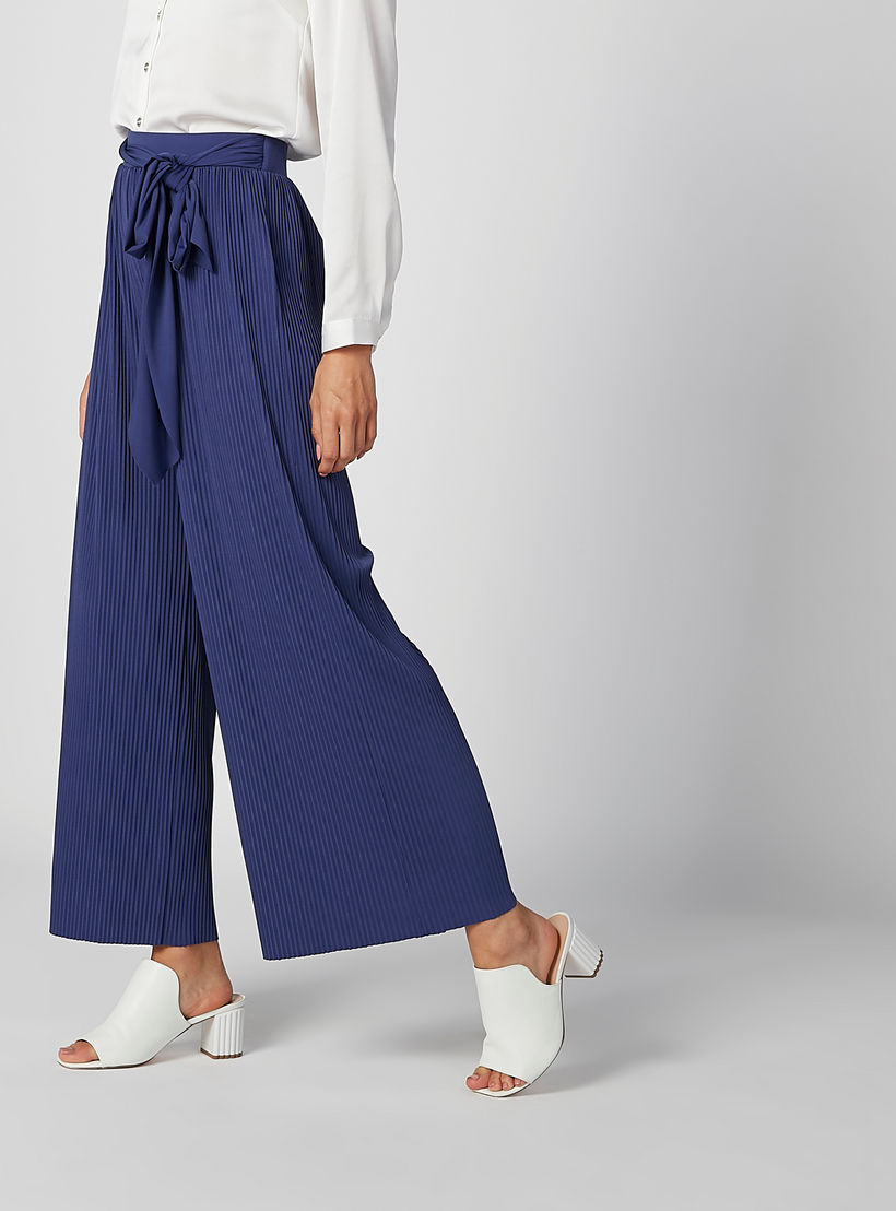 بنطلون بالازو بارز الملمس بقصّة واسعة وخصر مطّاطي متوسط الارتفاع-women-clothing-bottoms-trousers-image-1