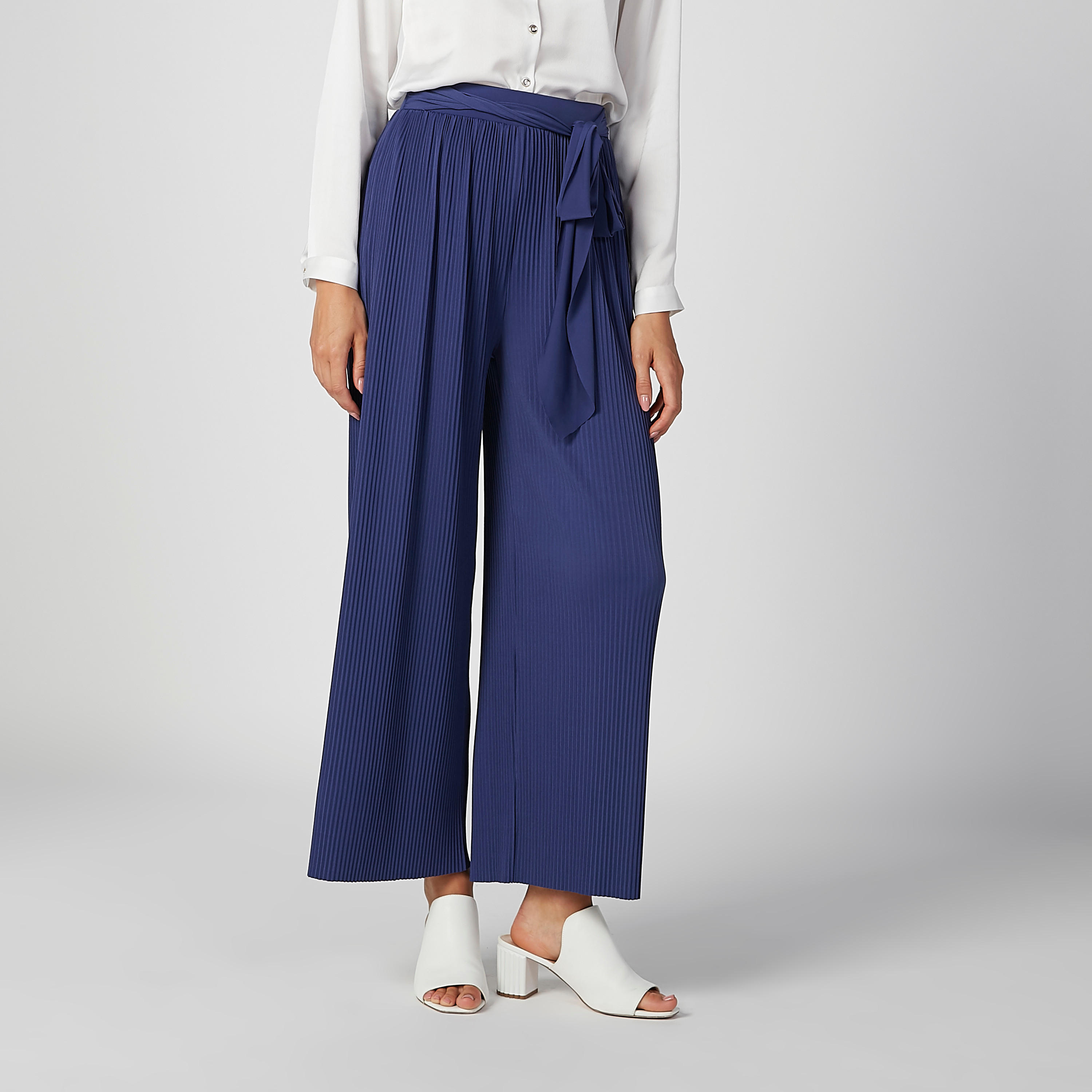 بنطلون بالازو بارز الملمس بقصّة واسعة وخصر مطّاطي متوسط الارتفاع-women-clothing-bottoms-trousers-image-2