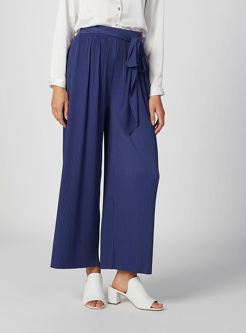 بنطلون بالازو بارز الملمس بقصّة واسعة وخصر مطّاطي متوسط الارتفاع-women-clothing-bottoms-trousers-image-2