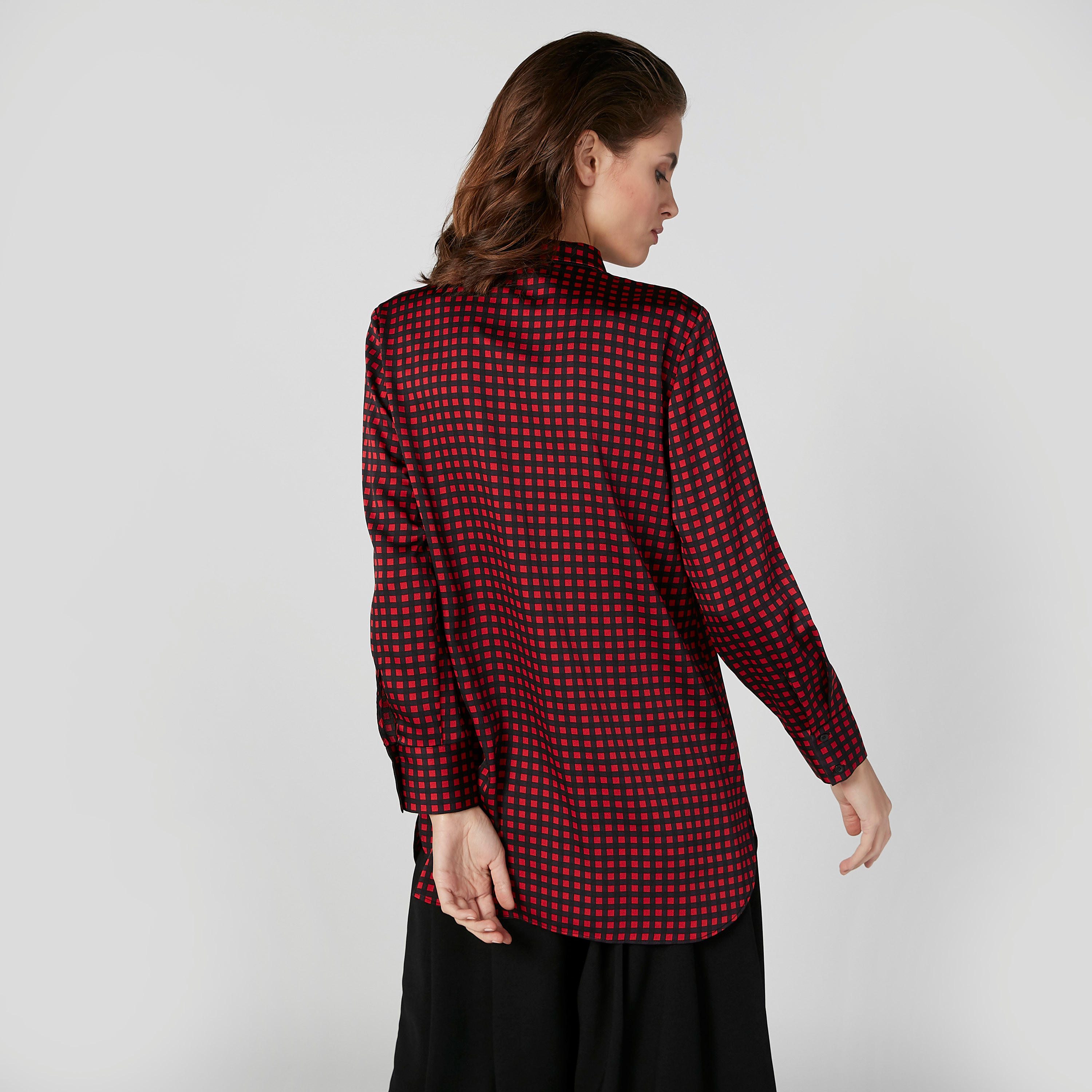 قميص بأكمام طويلة وأزرار مخفيّة وطبعات منقّطة-women-clothing-shirtsandblouses-shirts-image-4