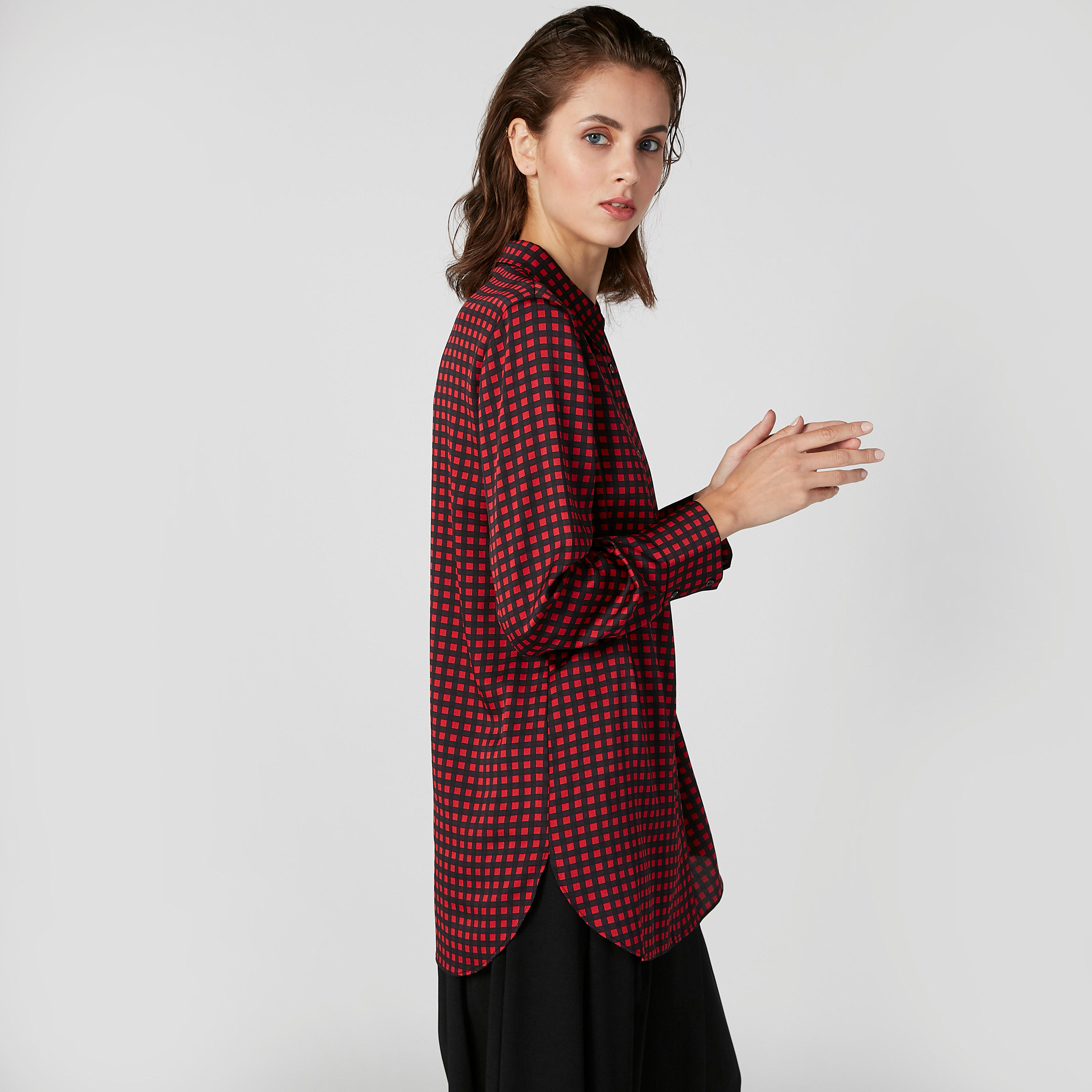 قميص بأكمام طويلة وأزرار مخفيّة وطبعات منقّطة-women-clothing-shirtsandblouses-shirts-image-5