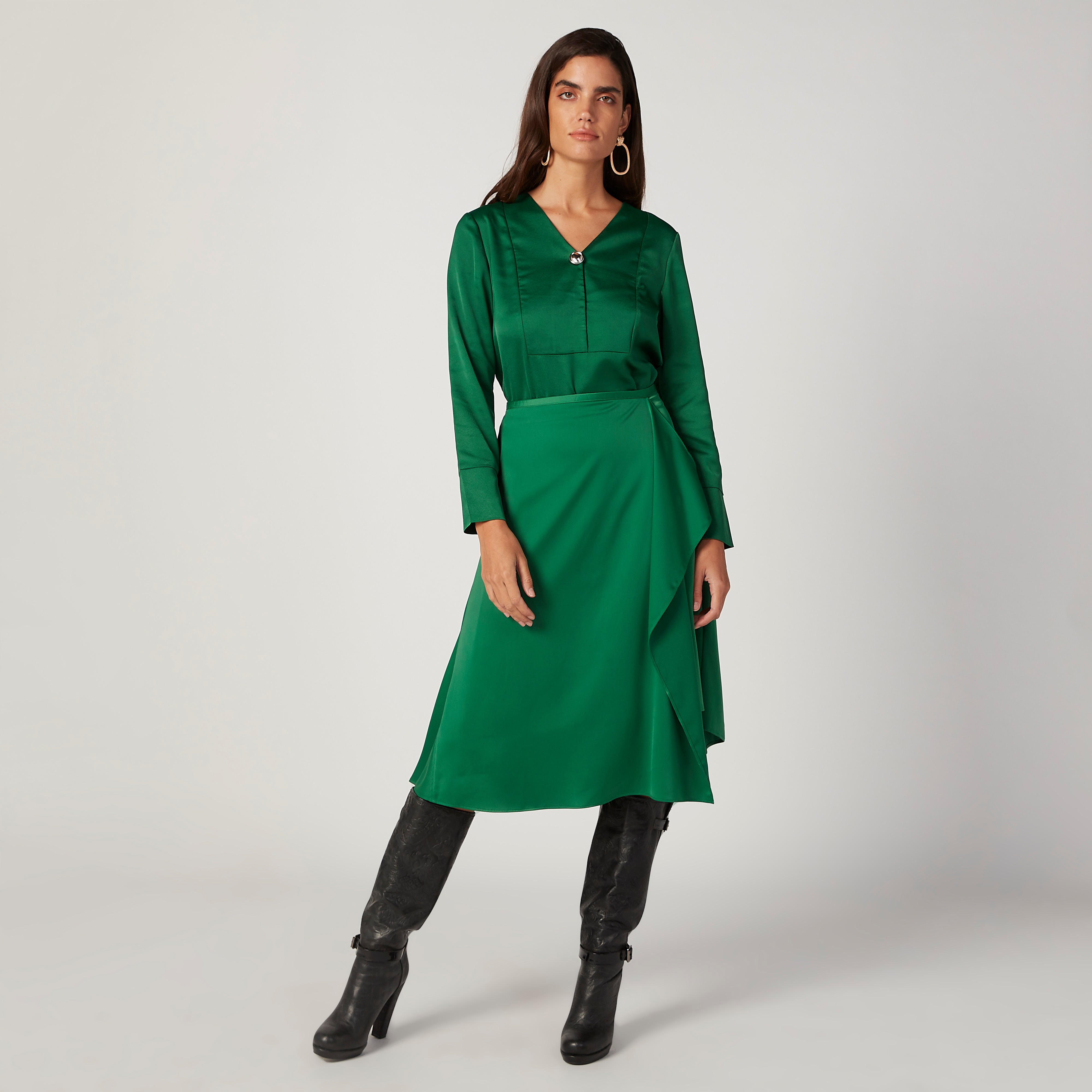 Sustainable Plain Top with V-neck and Long Sleeves-women-clothing-shirtsandblouses-blouses-image-2
